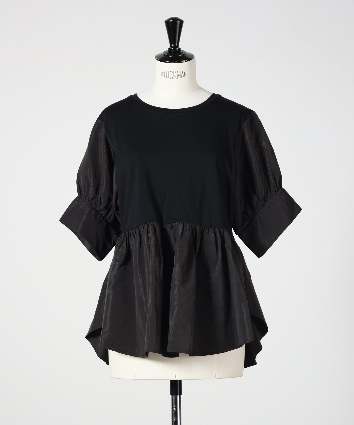 D(BLACK)