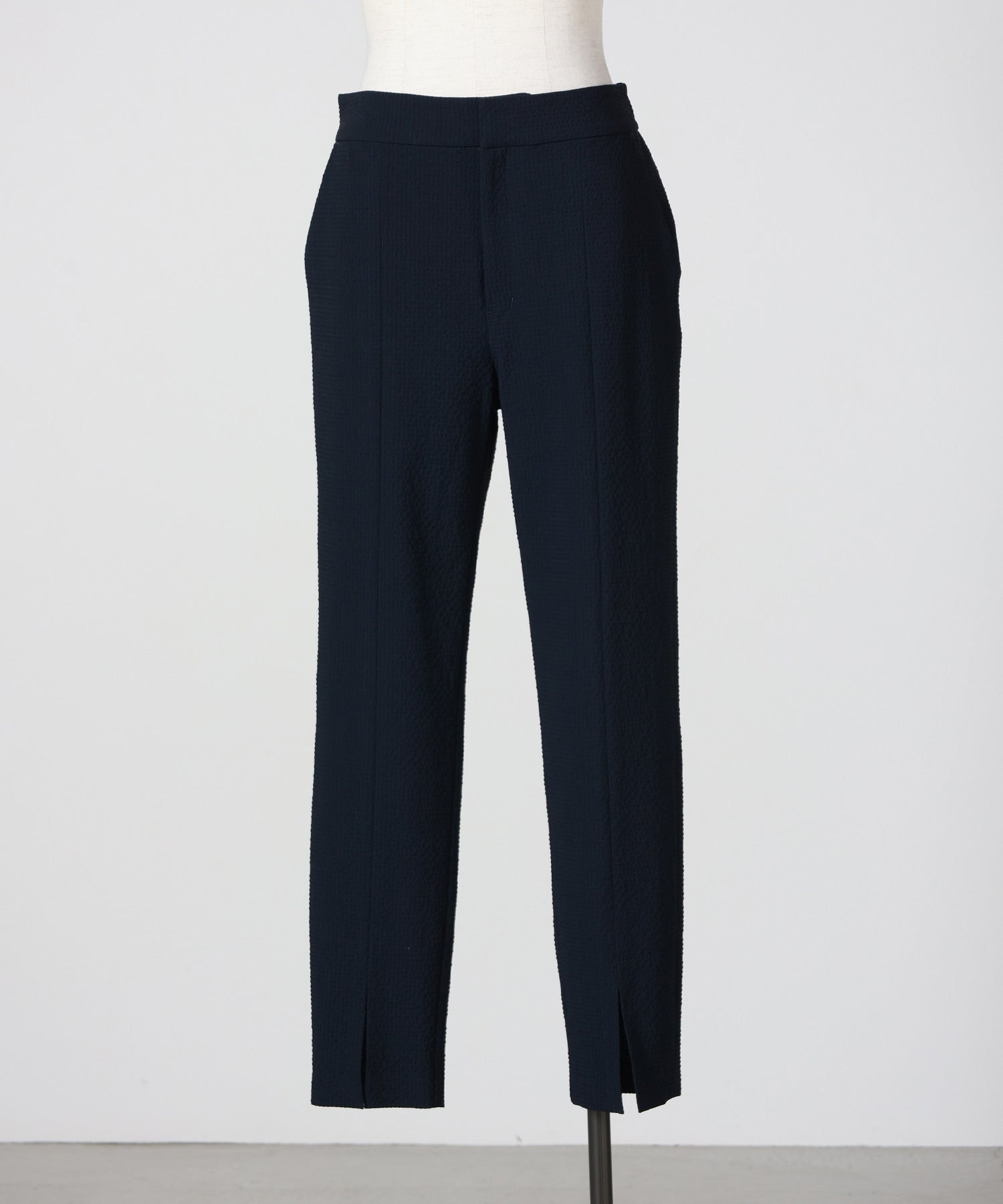 B(NAVY)