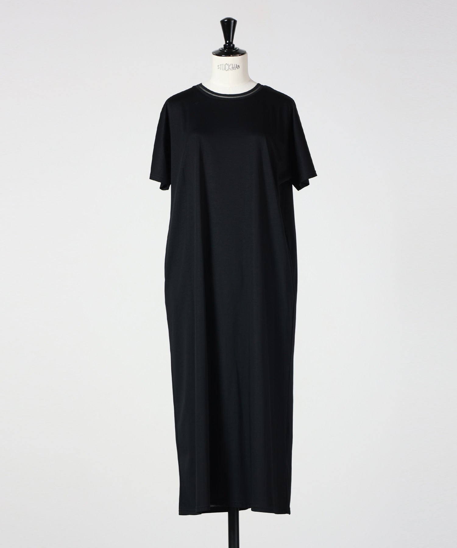 D(BLACK)