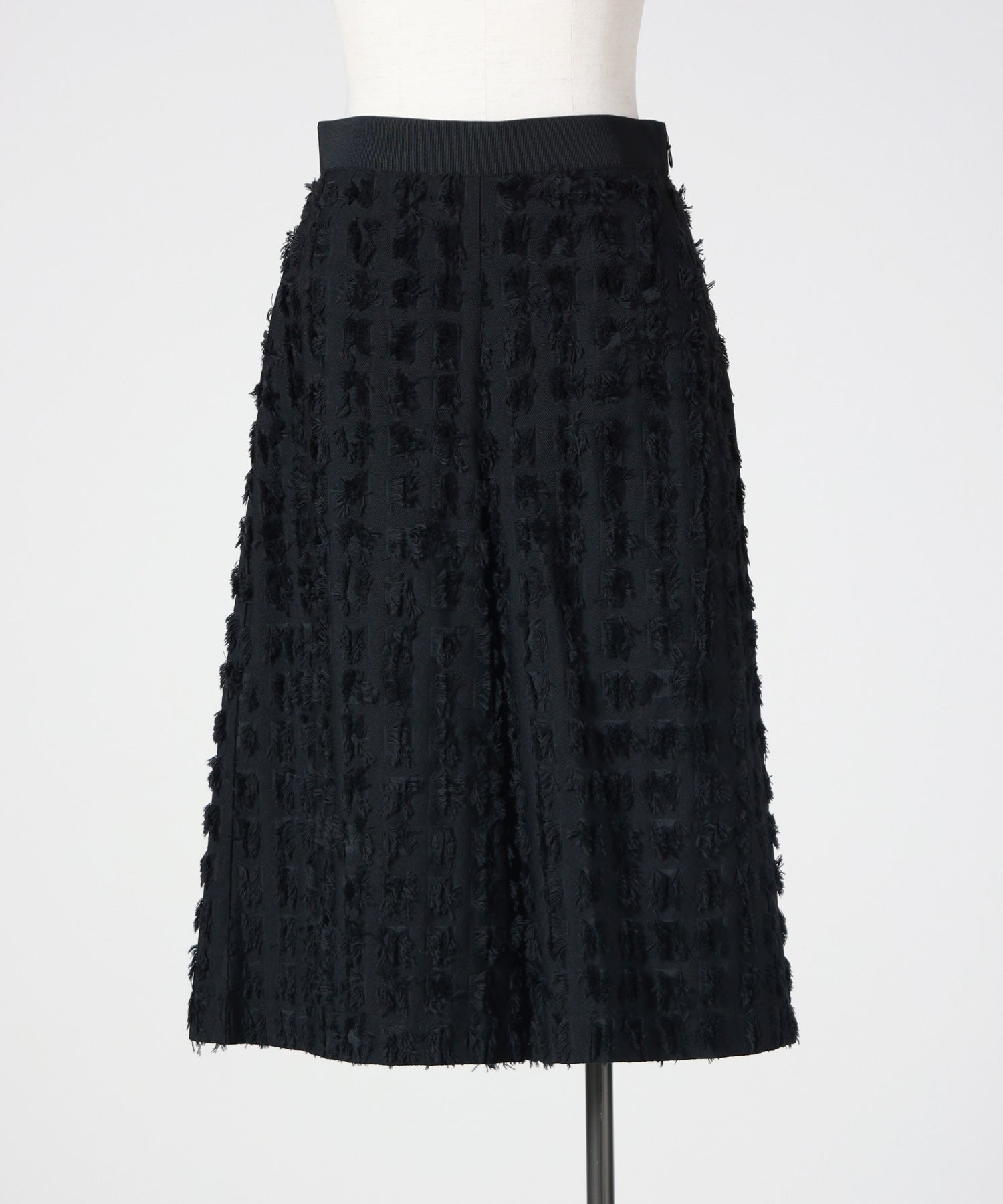 C(BLACK)