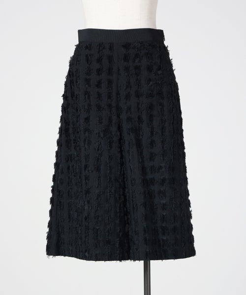 C(BLACK)