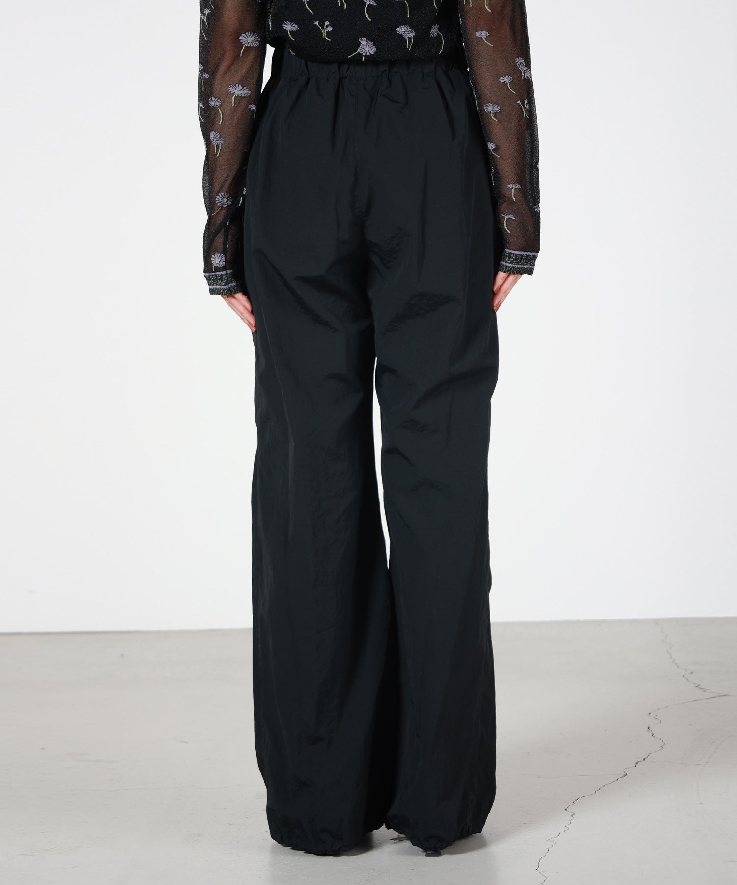 Mame Kurogouchi(マメ クロゴウチ)】 Nylon Typewriter Trousers