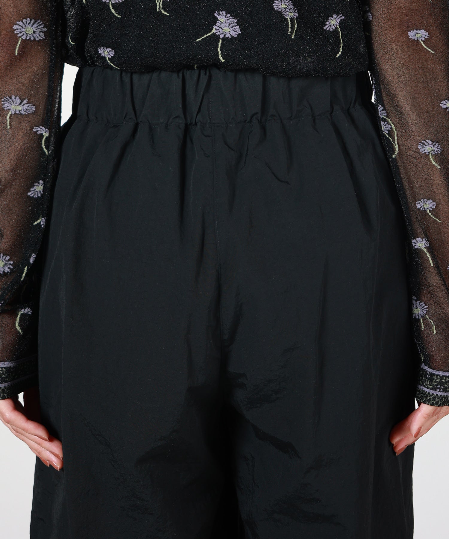 Mame Kurogouchi(マメ クロゴウチ)】 Nylon Typewriter Trousers