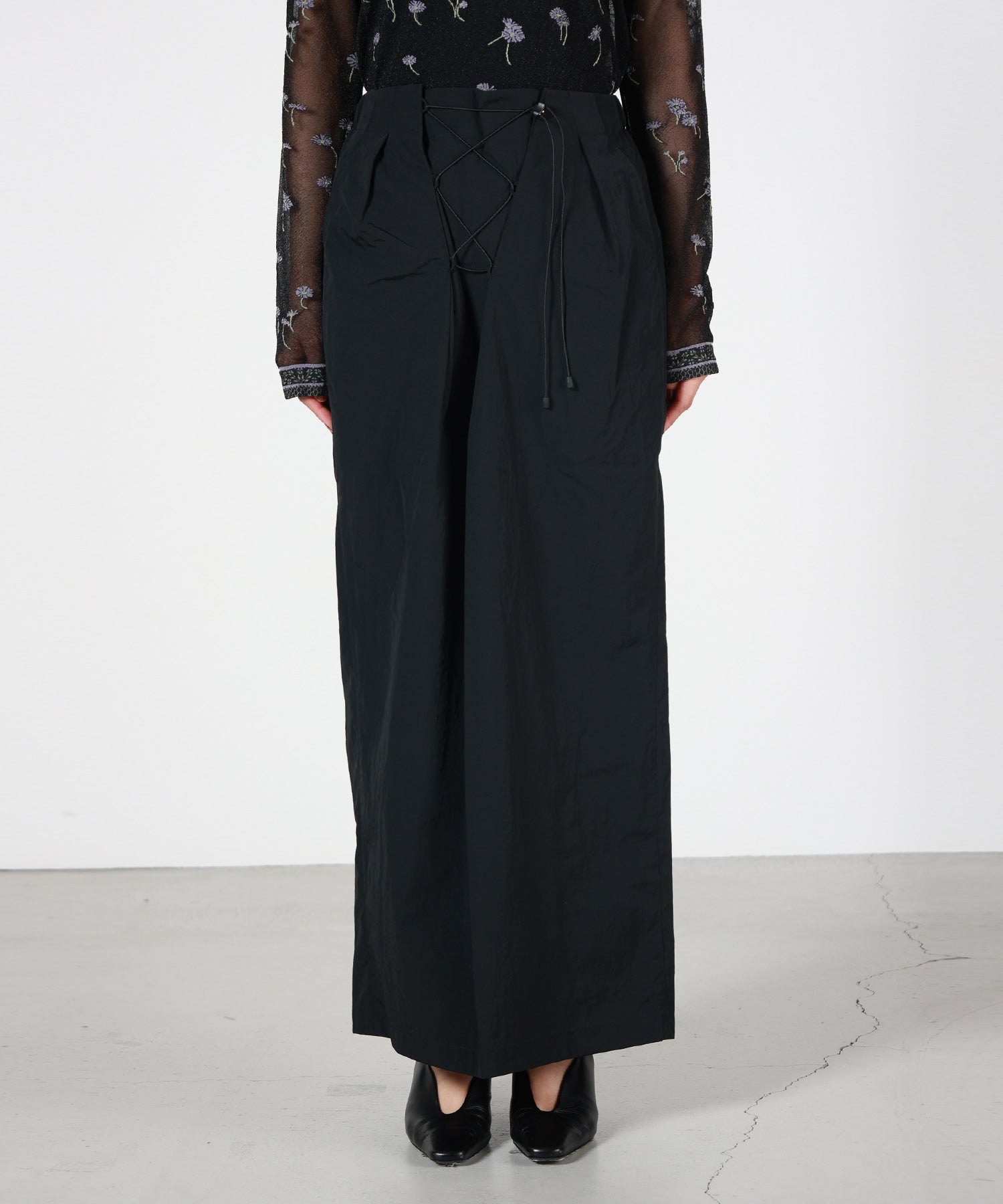 Mame Kurogouchi(マメ クロゴウチ)】 Nylon Typewriter Skirt｜PARIGOT