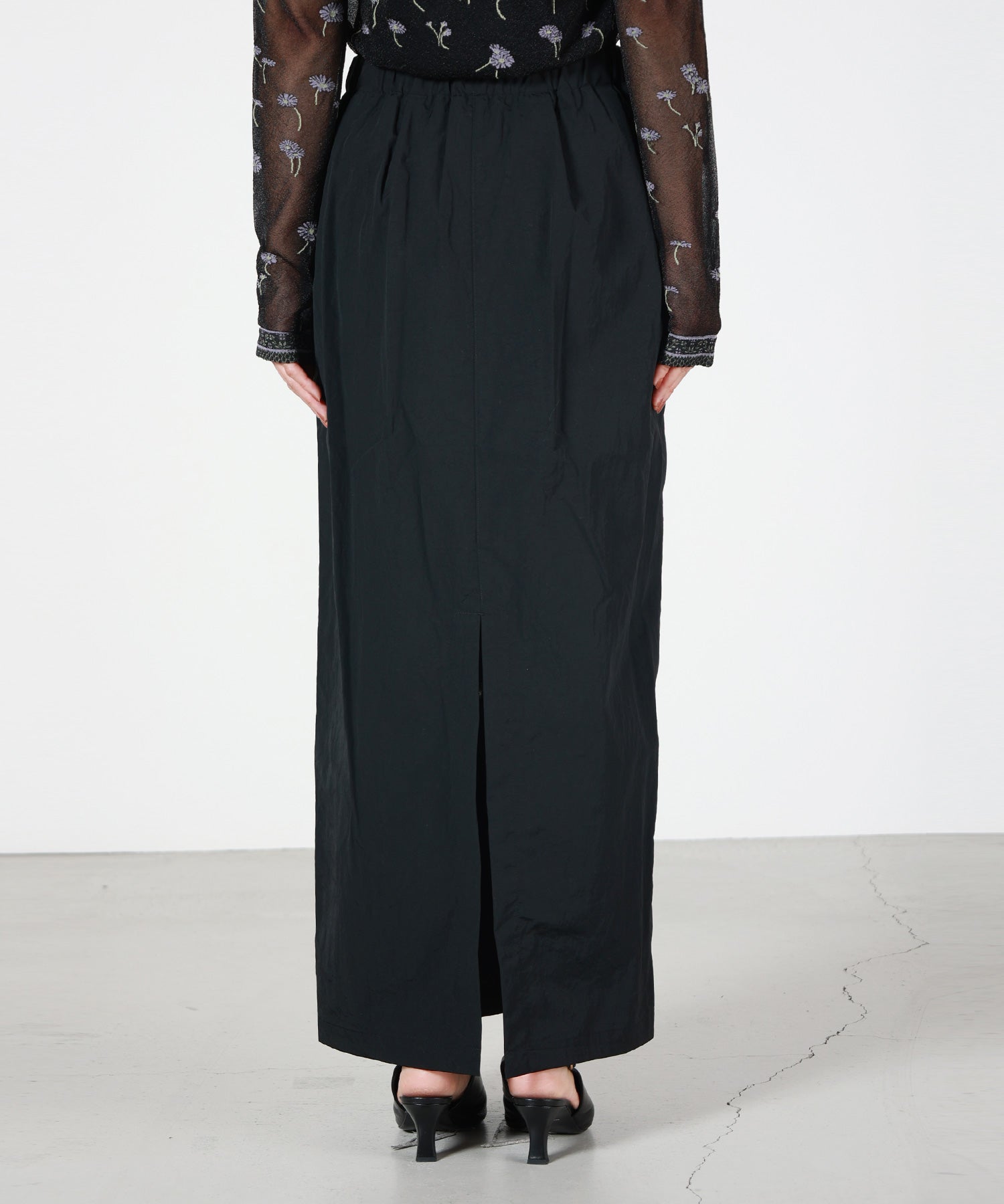 Mame Kurogouchi(マメ クロゴウチ)】 Nylon Typewriter Skirt｜PARIGOT