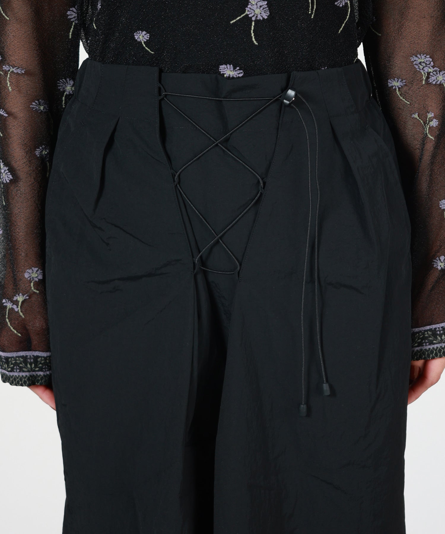Mame Kurogouchi(マメ クロゴウチ)】 Nylon Typewriter Skirt｜PARIGOT