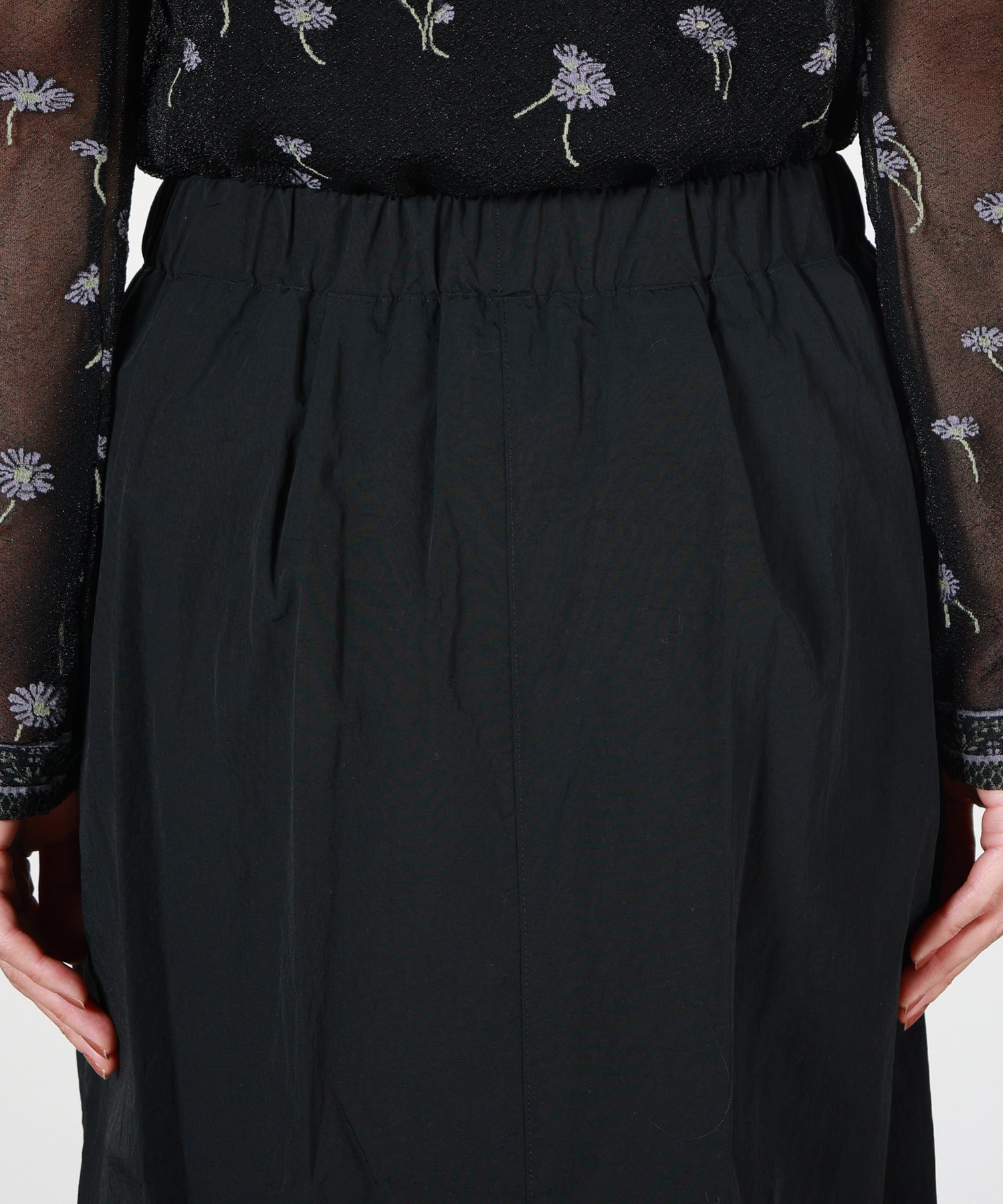 Mame Kurogouchi(マメ クロゴウチ)】 Nylon Typewriter Skirt｜PARIGOT