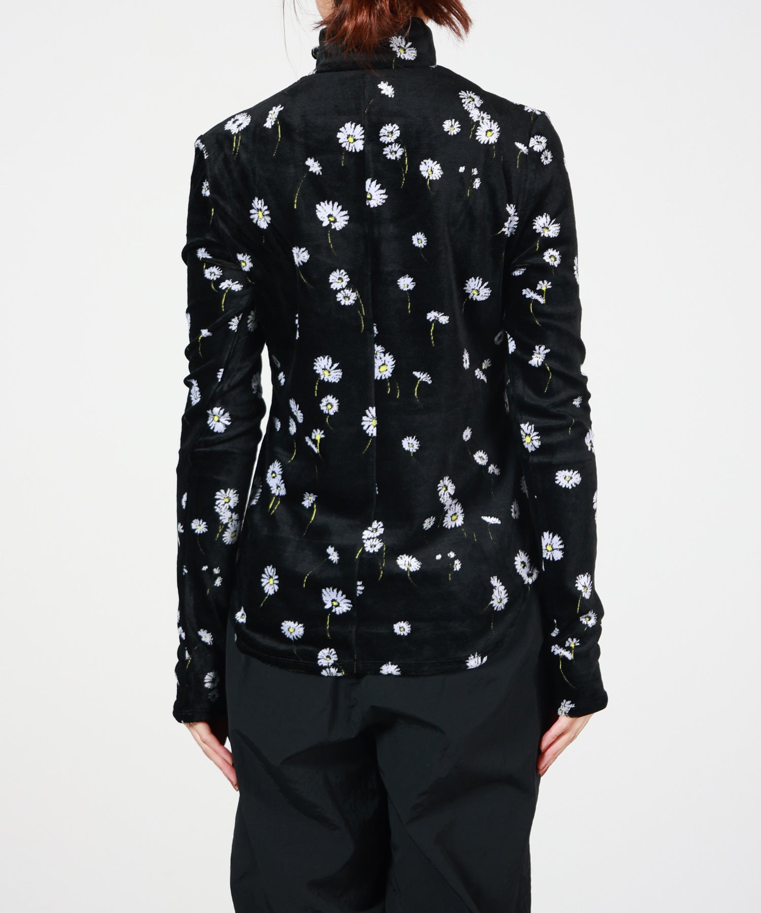 Mame Kurogouchi(マメ クロゴウチ)】 Velour Jersey Floral High Neck