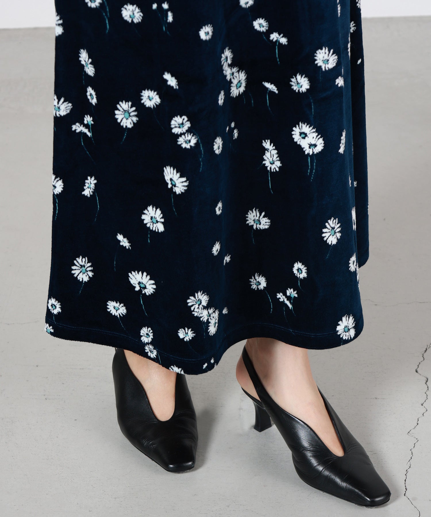 Mame Kurogouchi(マメ クロゴウチ)】 Velour Jersey Floral Dress