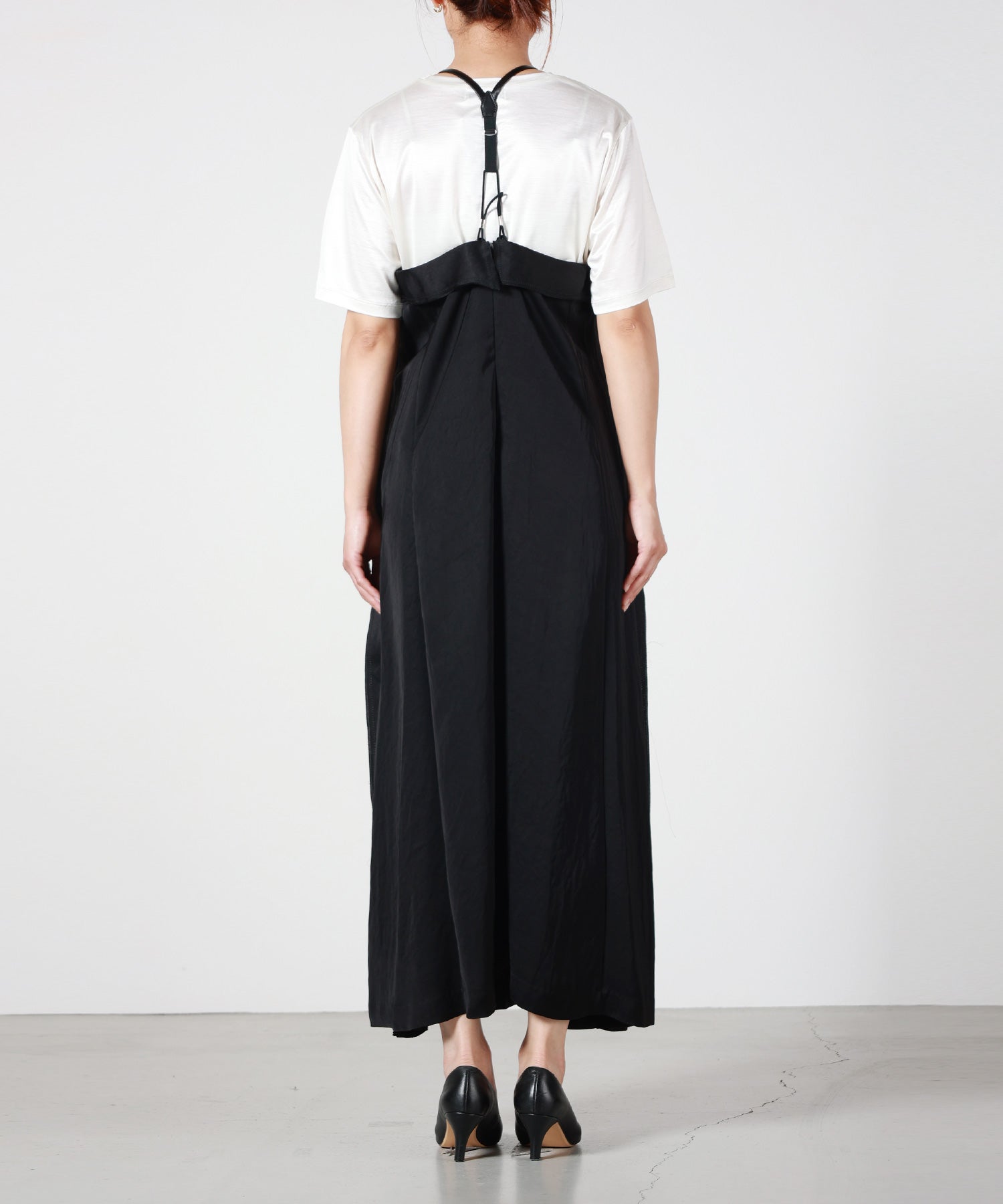 TOGA PULLA(トーガプルラ)】 SATIN DRESS｜PARIGOT ONLINE（パリゴ