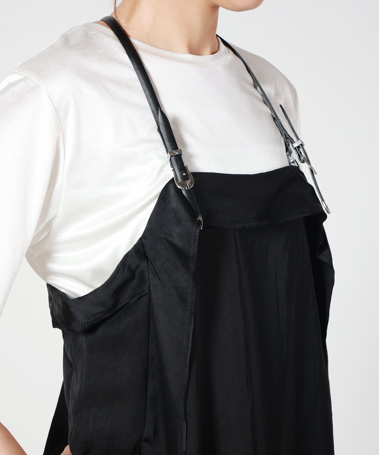 TOGA PULLA(トーガプルラ)】 SATIN DRESS｜PARIGOT ONLINE（パリゴ