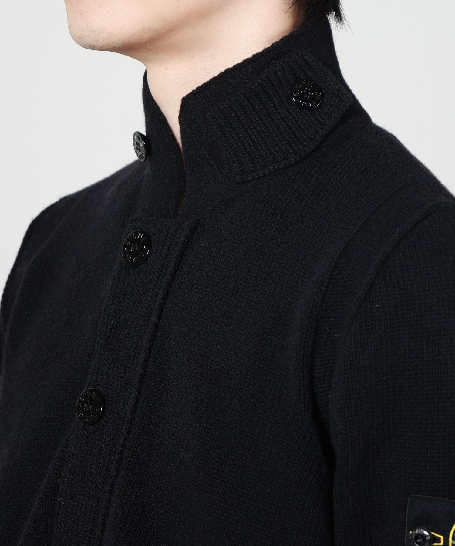 STONE ISLAND(ストーンアイランド)】 LAMBSWOOL ボタン付ジャンパー