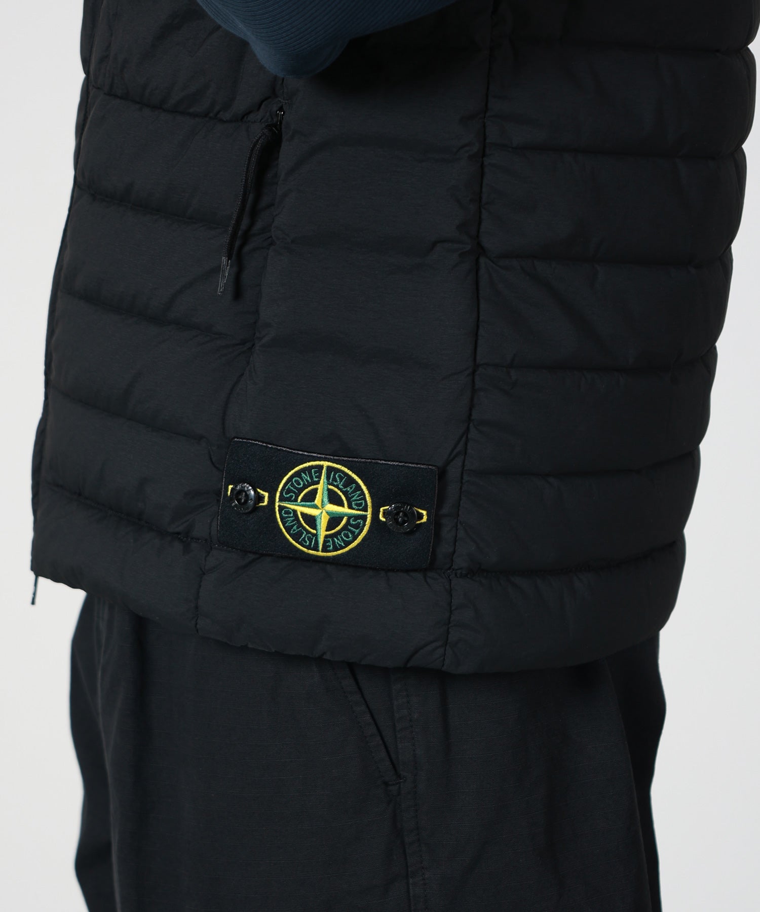 STONE ISLAND(ストーンアイランド)】 SEAMLESS TUNNEL NYLON DOWN-TC
