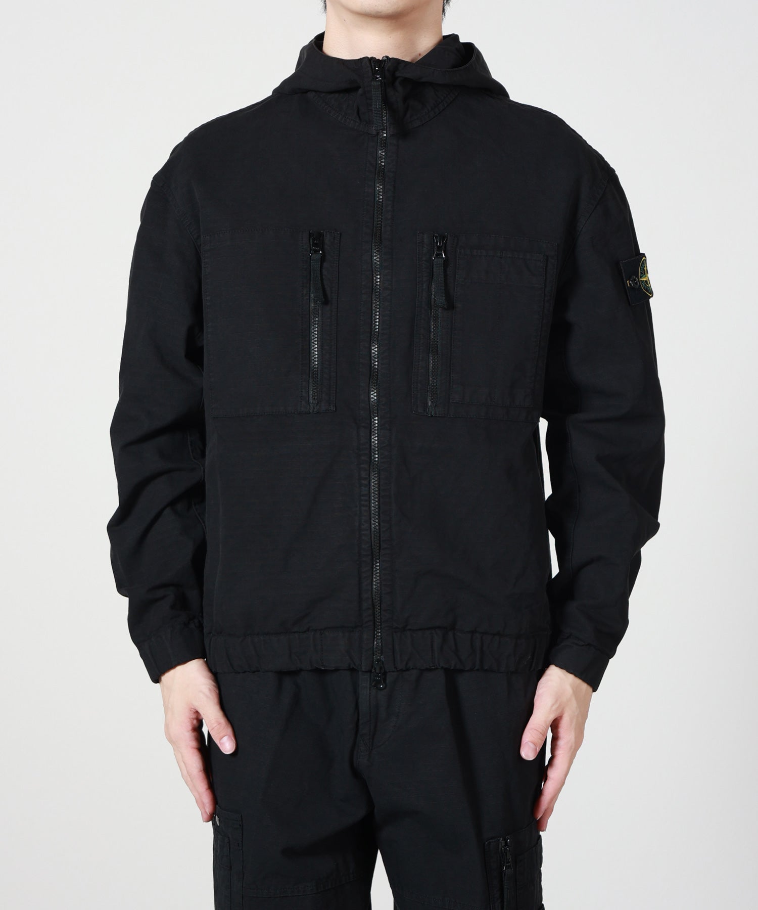 STONE ISLAND(ストーンアイランド)】 RIPSTOP HOODED OVERSHIRT