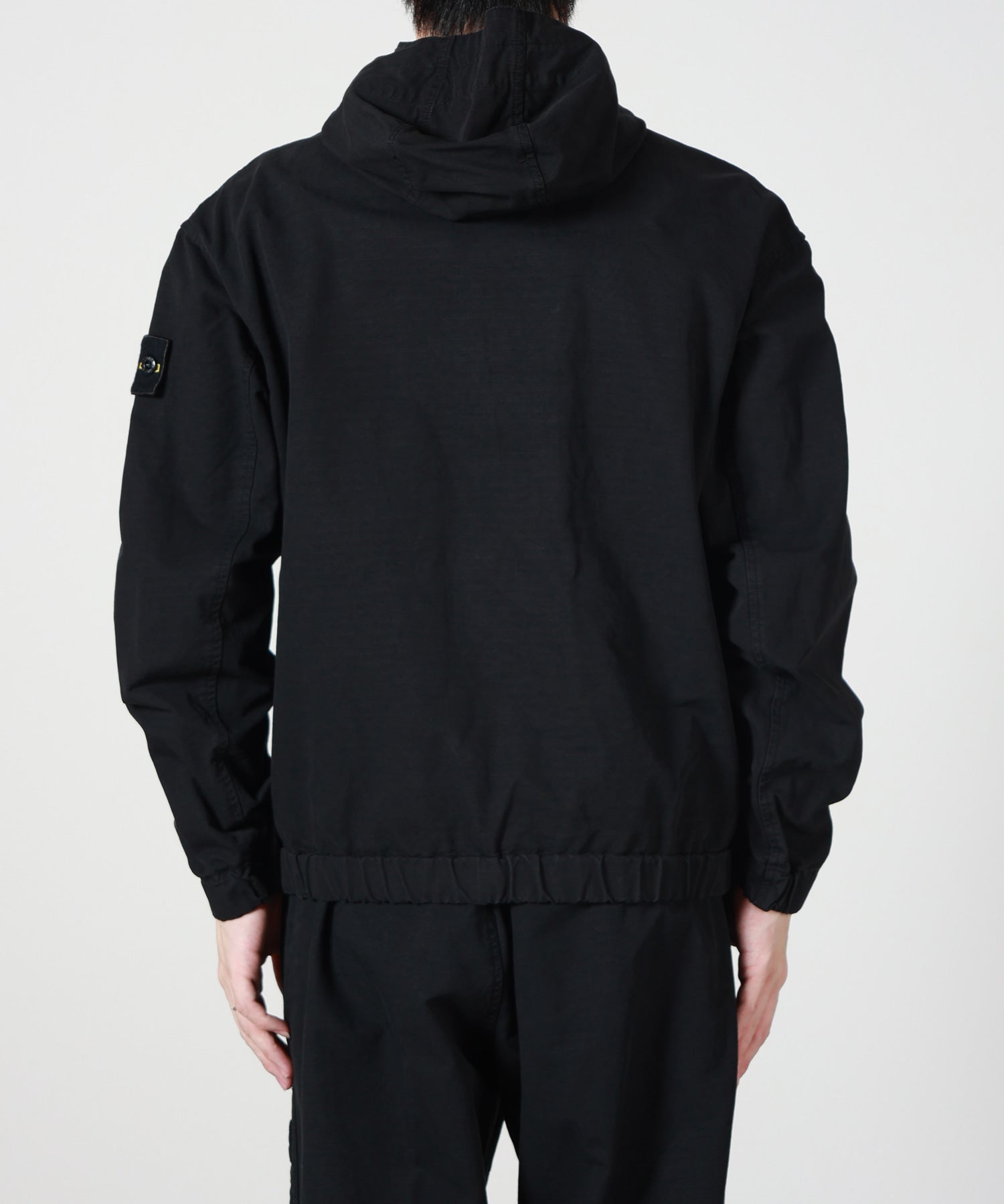 STONE ISLAND(ストーンアイランド)】 RIPSTOP HOODED OVERSHIRT