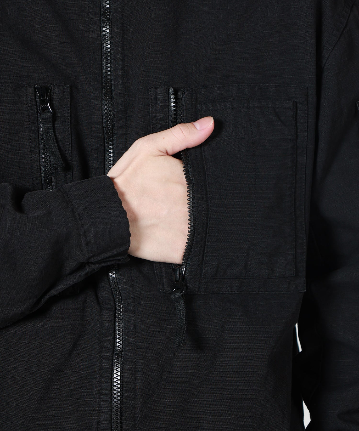 STONE ISLAND(ストーンアイランド)】 RIPSTOP HOODED OVERSHIRT