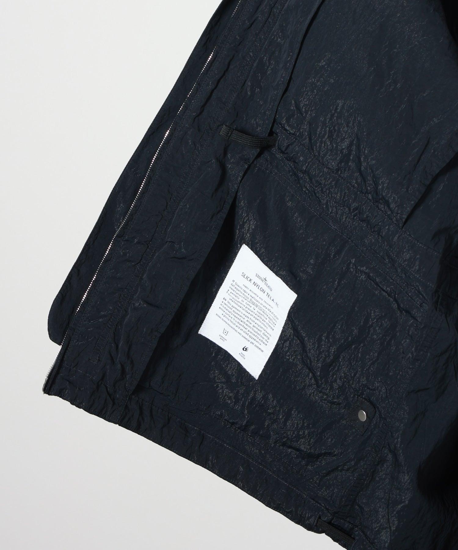 STONE ISLAND(ストーンアイランド)】 SLICK NYLON TELA-TC フーデッド