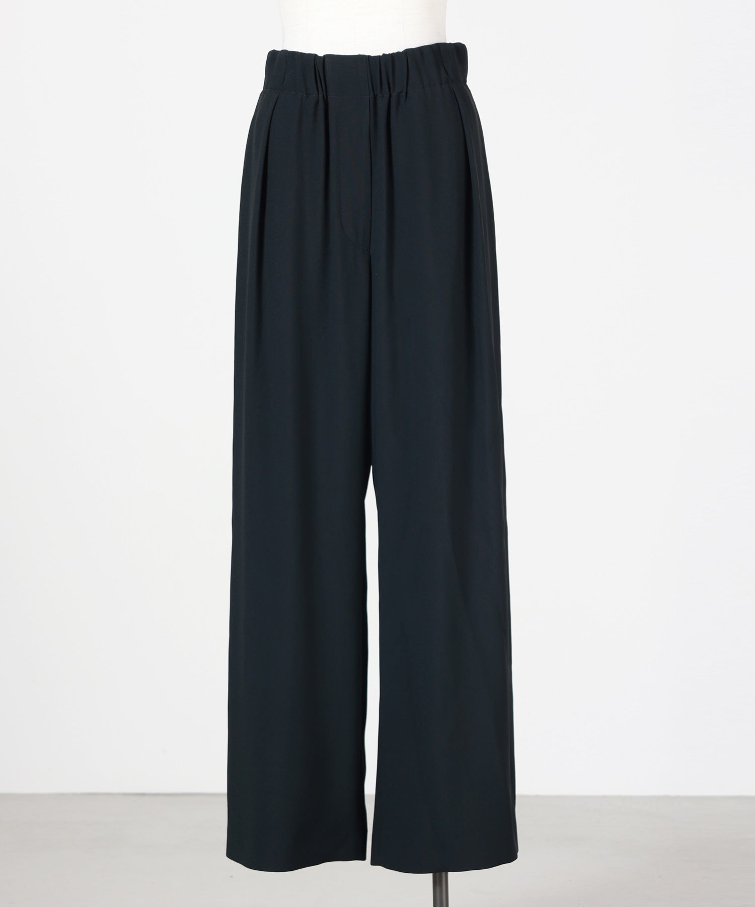 001(BLACK)