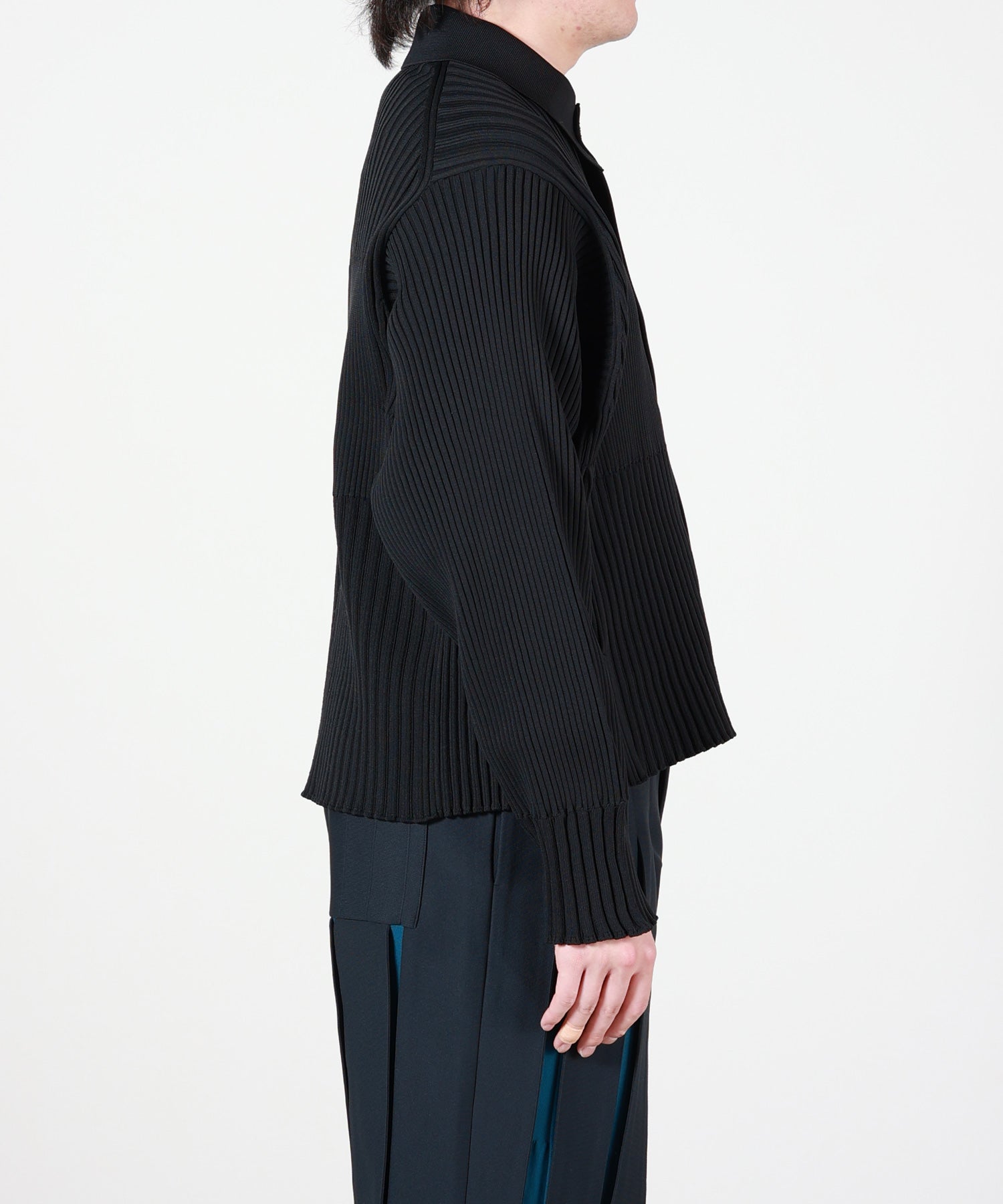 CFCL(シーエフシーエル)】 FLUTED SHIRT COLLAR BLOUSON｜PARIGOT