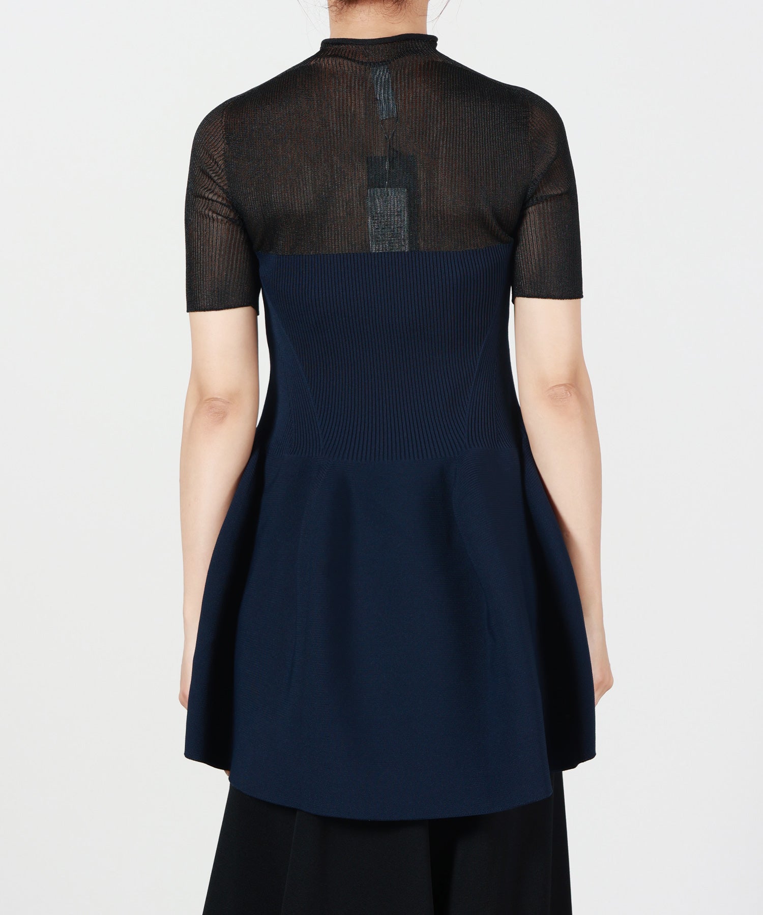 CFCL(シーエフシーエル)】 POTTERY LUCENT DECOLLETAGE SHORT SLEEVE