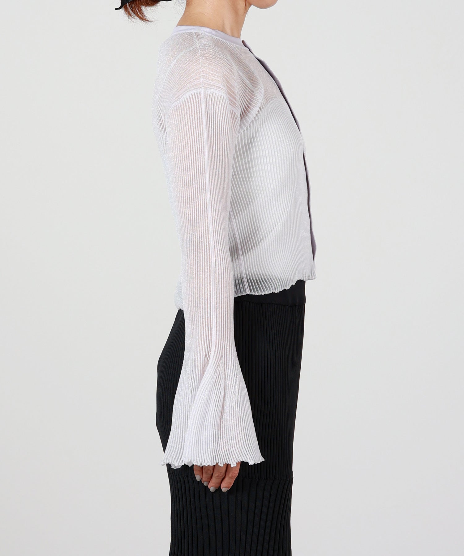 CFCL(シーエフシーエル)】 HYPHA LUCENT GLITTER BELL SLEEVE CARDIGAN