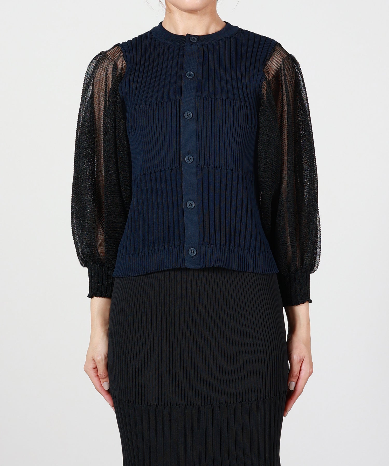 CFCL(シーエフシーエル)】 FLUTED LUCENT PUFF SLEEVE CARDIGAN