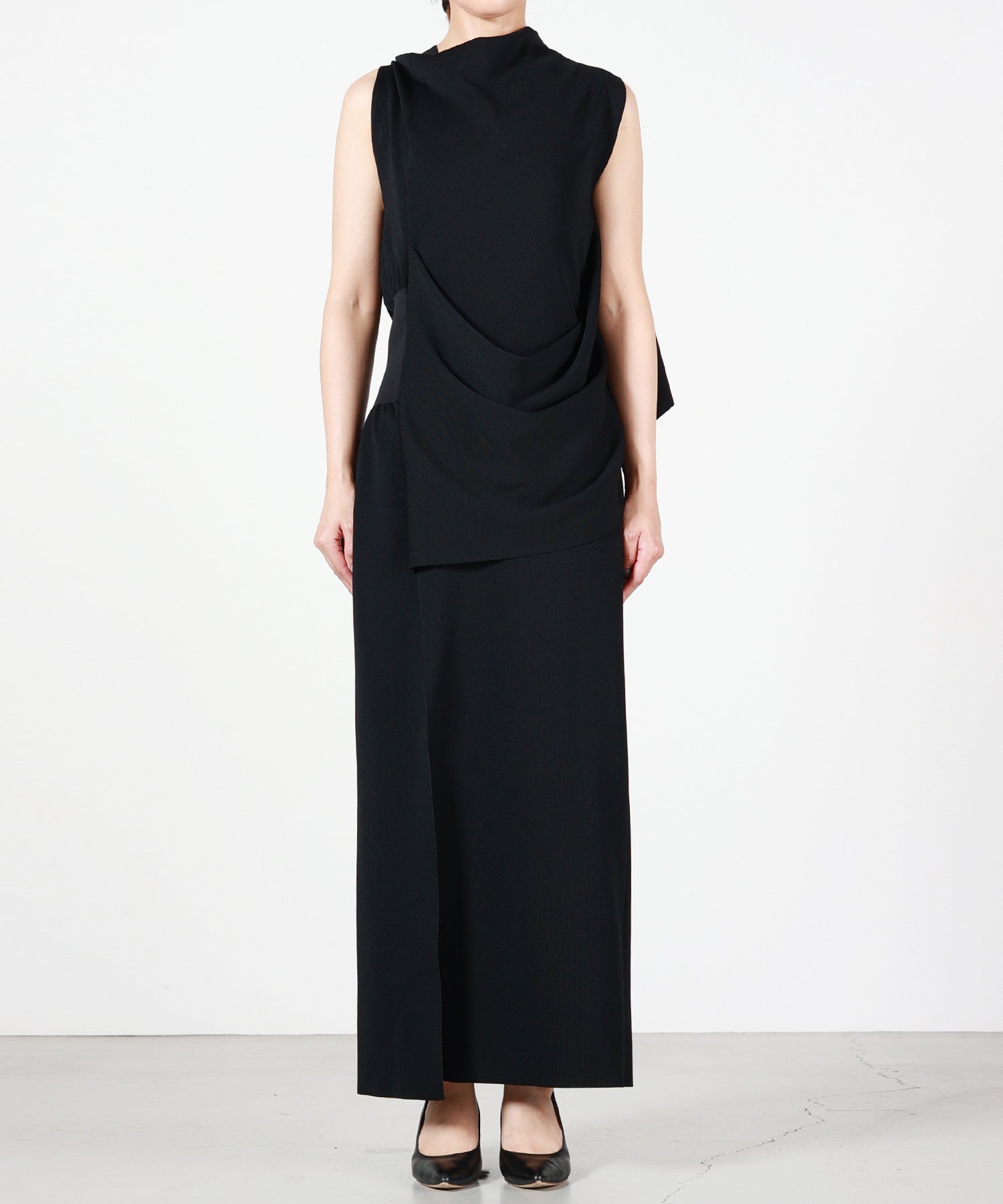 CFCL(シーエフシーエル)】 AC MILAN DRAPED SLEEVELESS DRESS｜PARIGOT