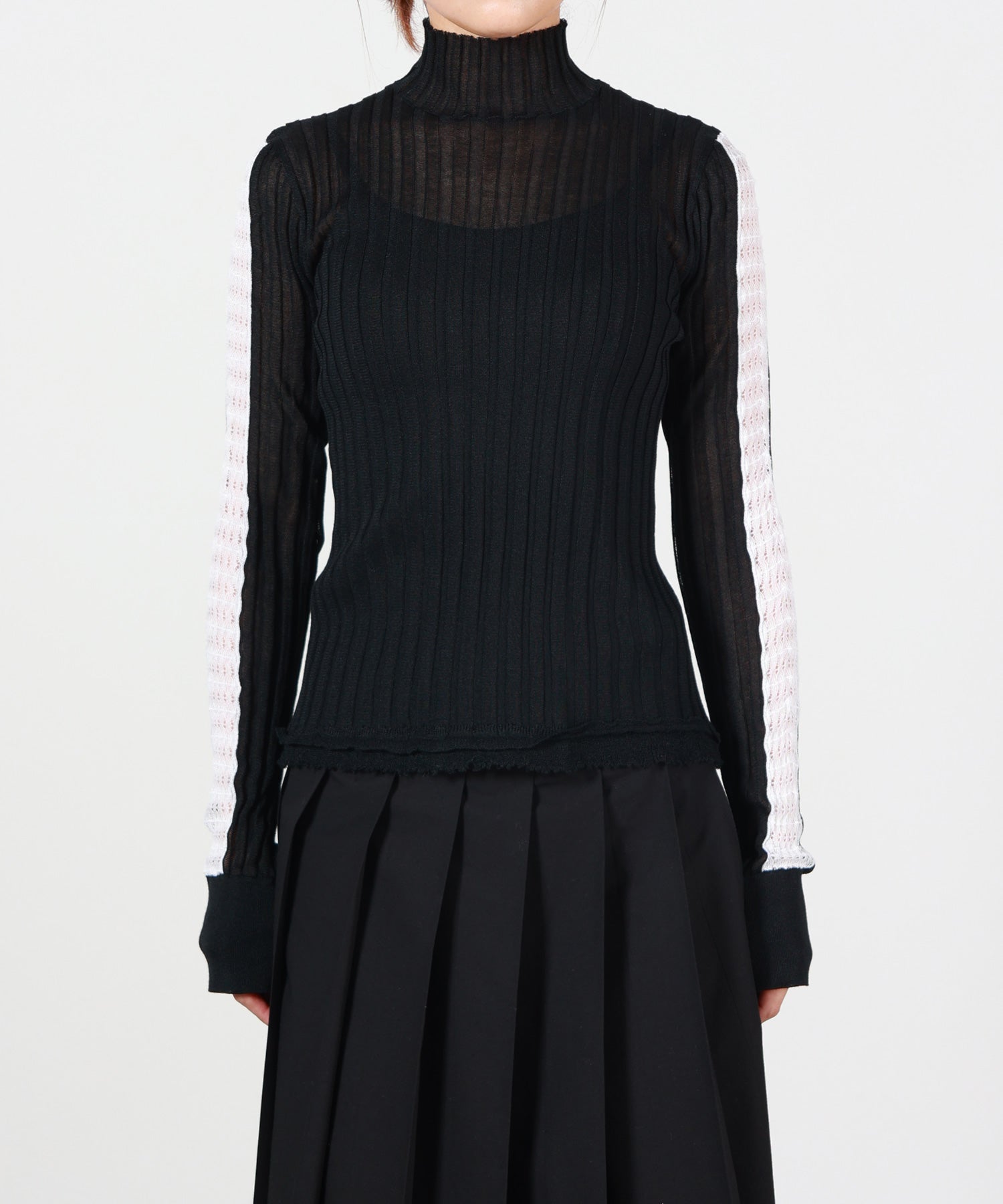 AKANE UTSUNOMIYA(アカネウツノミヤ)】 TURTLENECK KNIT｜PARIGOT