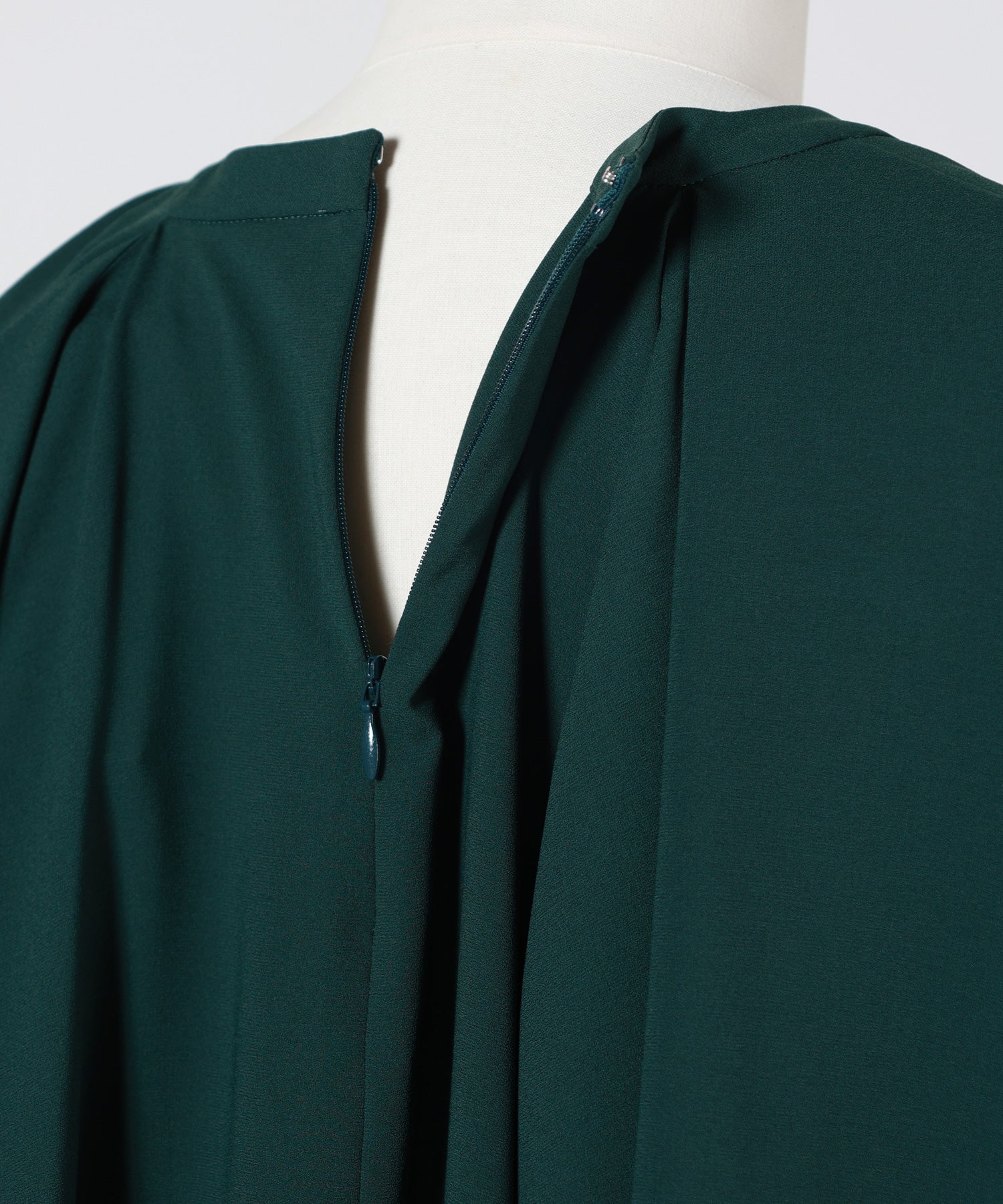 ENFOLD(エンフォルド)】 EGG DRAPE PULLOVER｜PARIGOT ONLINE（パリゴ