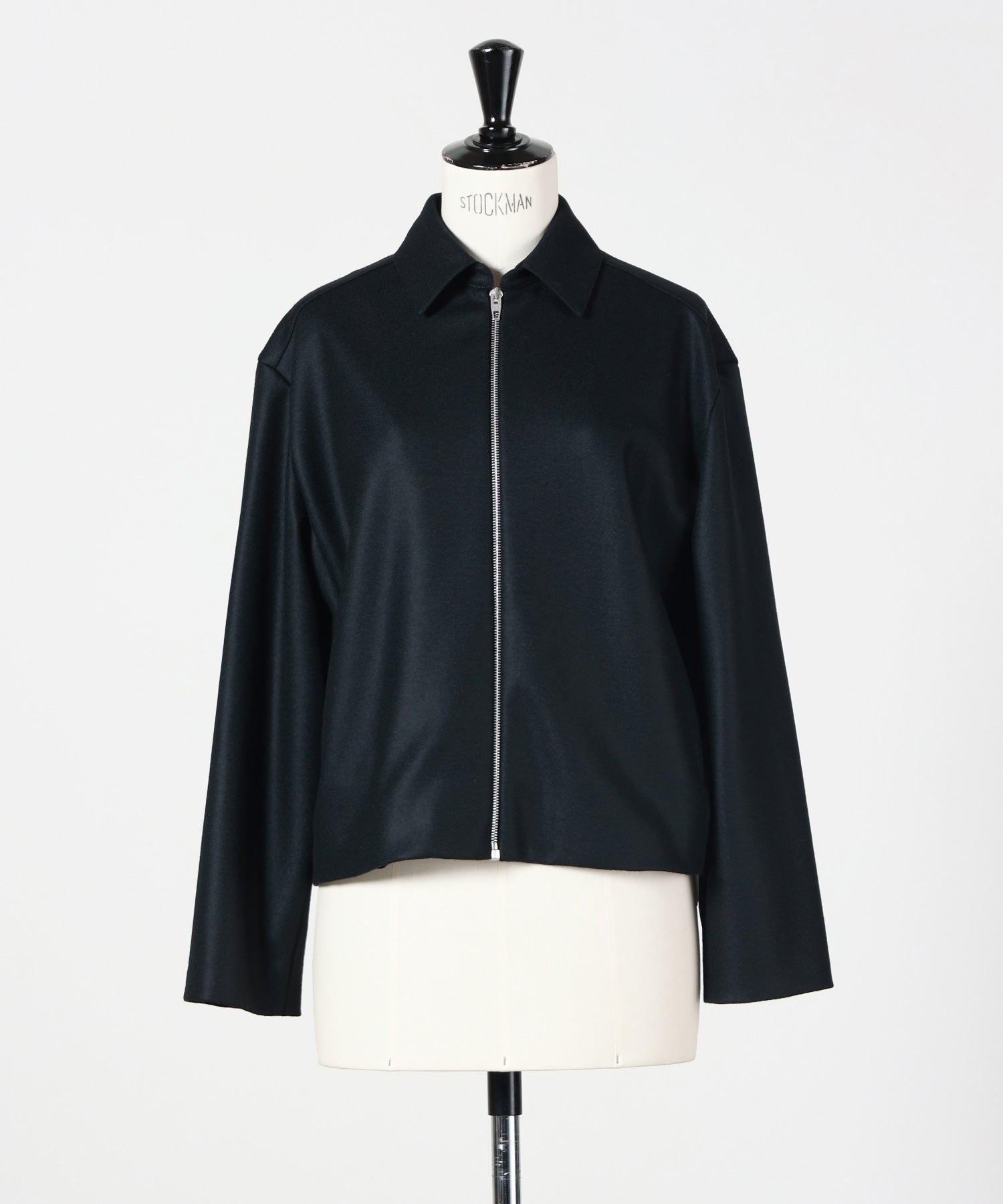 001(BLACK)