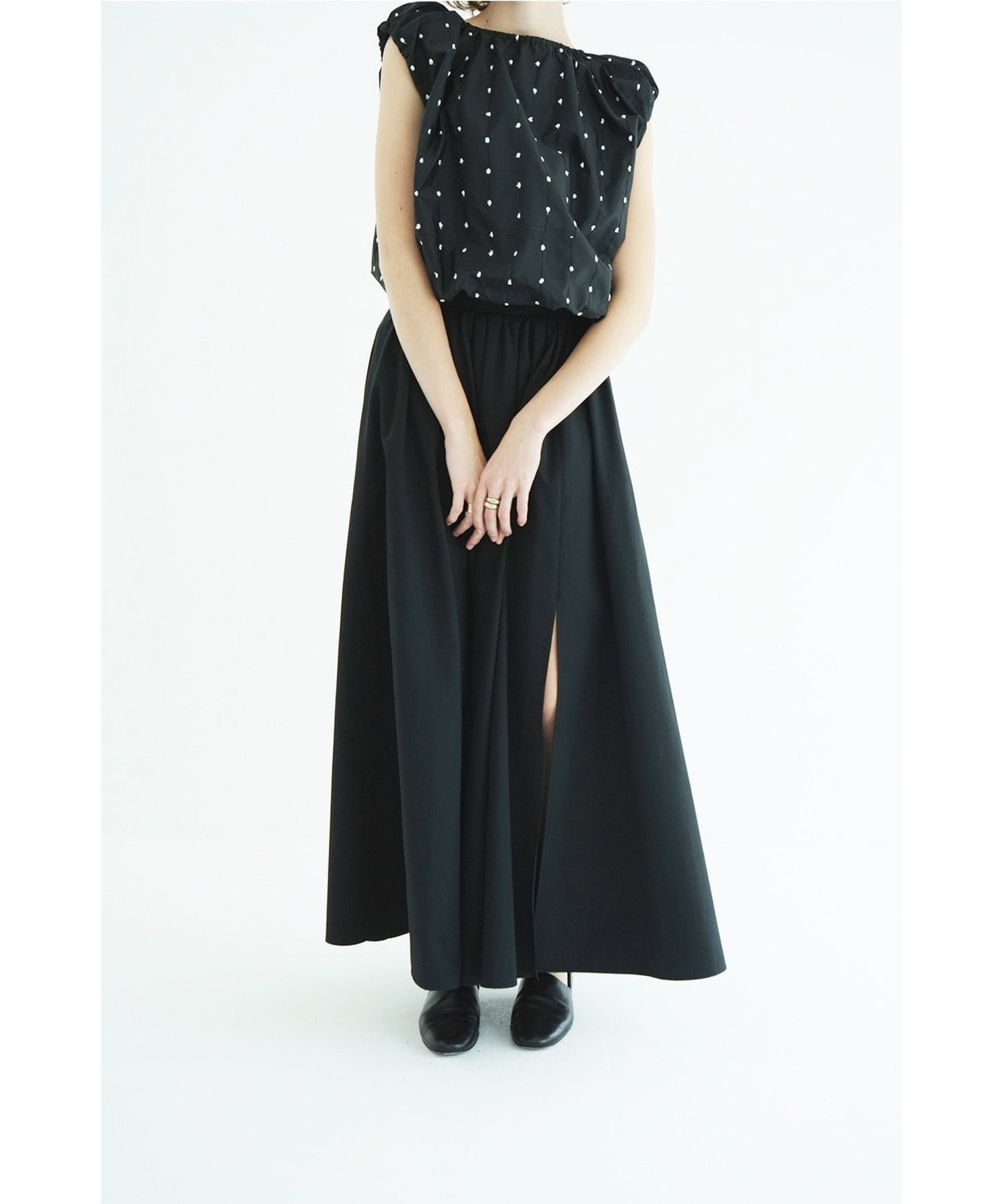 CLANE(クラネ)】 SLIT FLARE SKIRT｜PARIGOT ONLINE（パリゴオンライン）