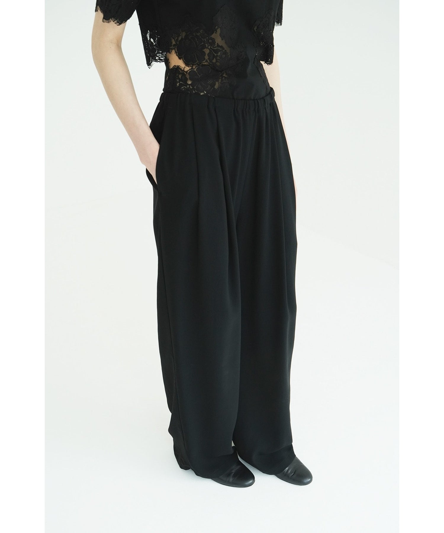 CLANE(クラネ)】 DRAWSTRING LOOSE TUCK PANTS｜PARIGOT ONLINE