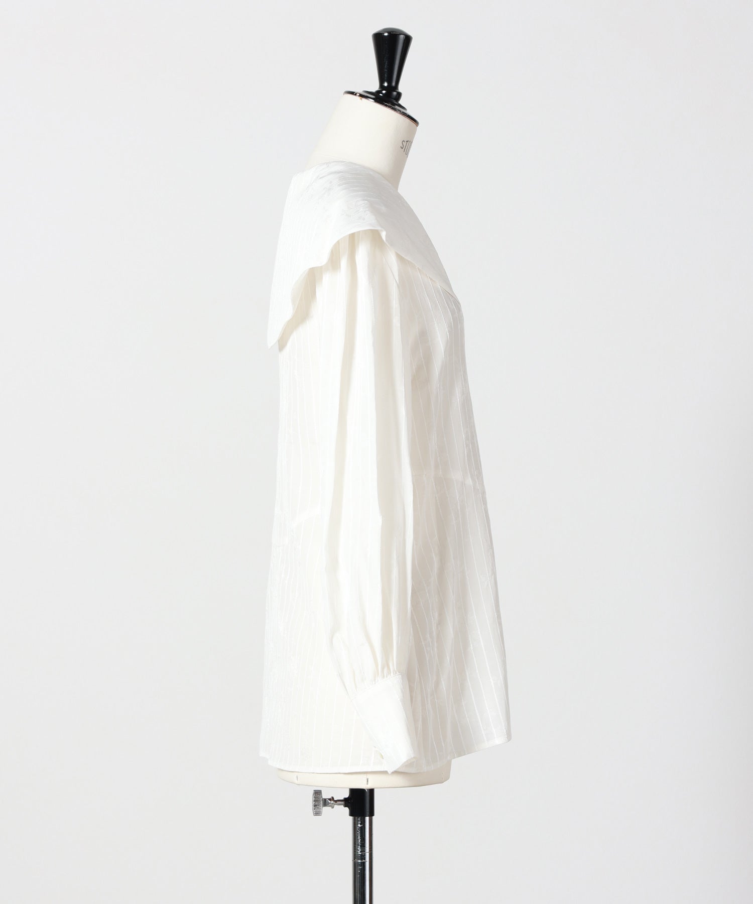 FETICO(フェティコ)】 ROSE JACQUARD SAILOR COLLAR BLOUSE｜PARIGOT