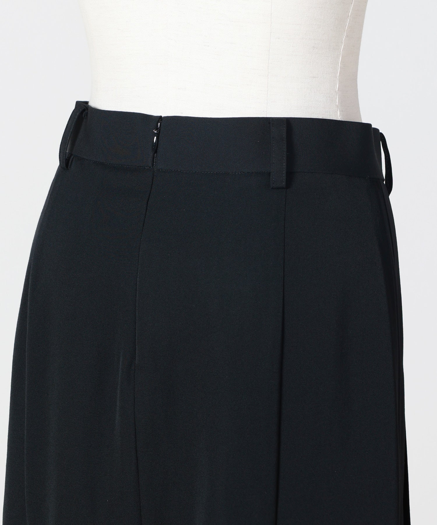 FETICO(フェティコ)】 FINE WOOL PLEATED SKIRT WITH LACE TRIM