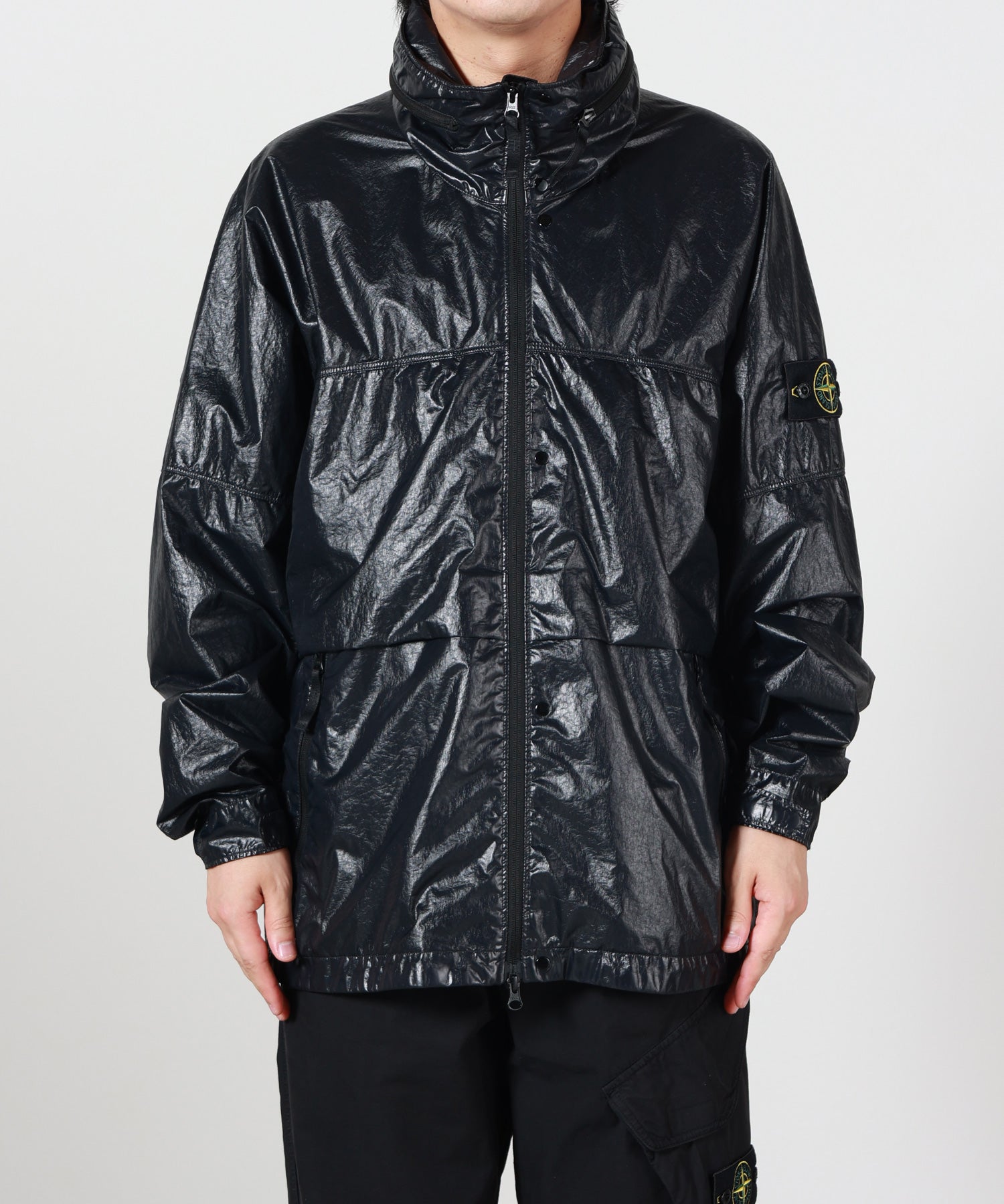 STONE ISLAND(ストーンアイランド)】 フード付パッカブルジャケット