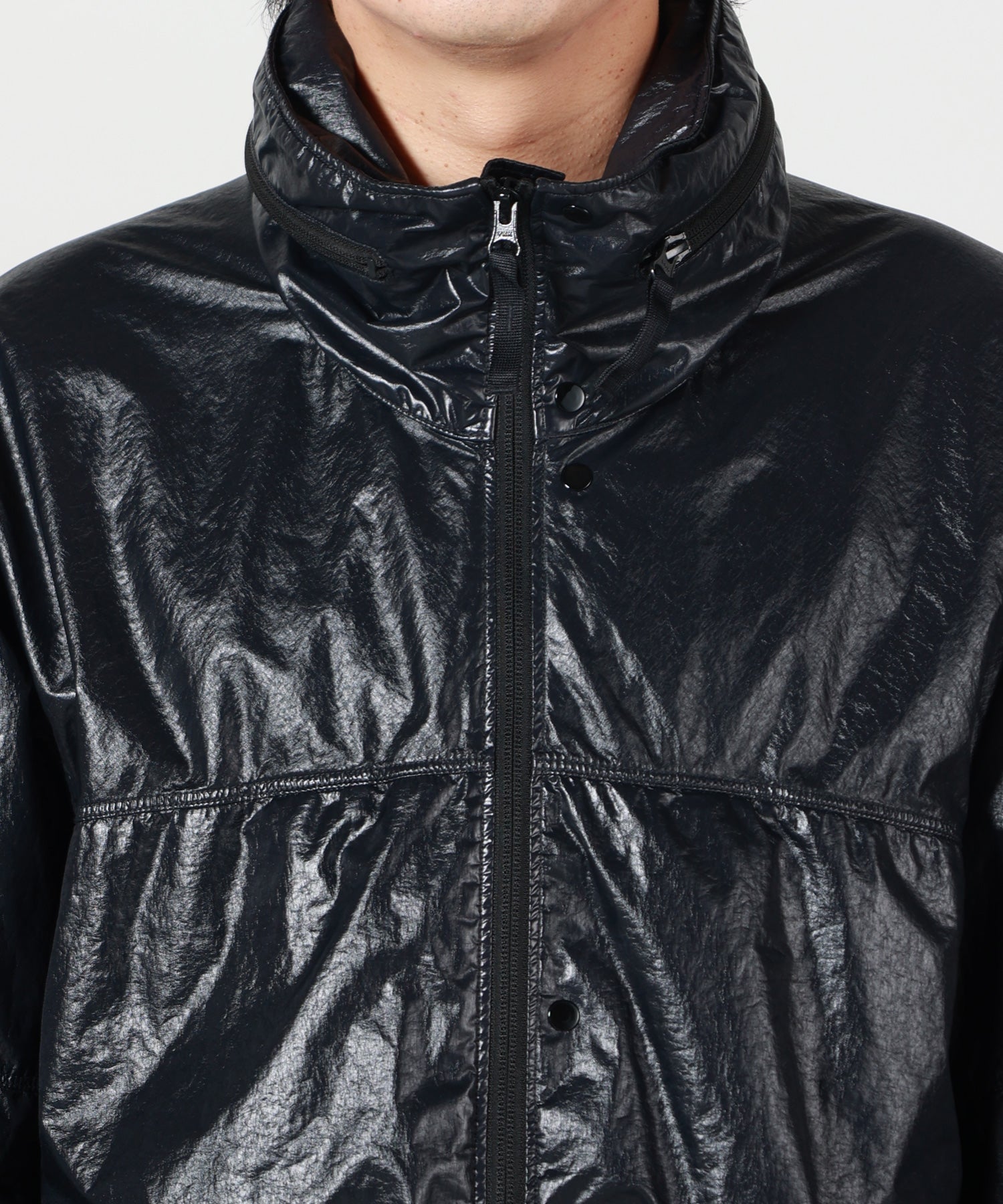 STONE ISLAND(ストーンアイランド)】 フード付パッカブルジャケット