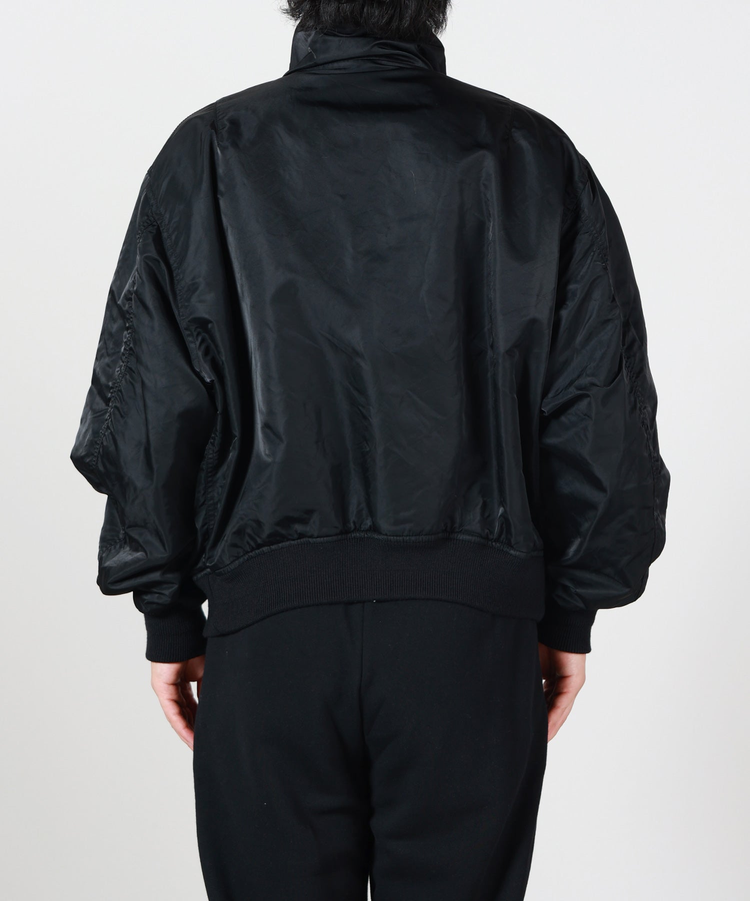 TOGA VIRILIS(トーガ ビリリース)】 NYLON TWILL REVERSIBLE BLOUSON