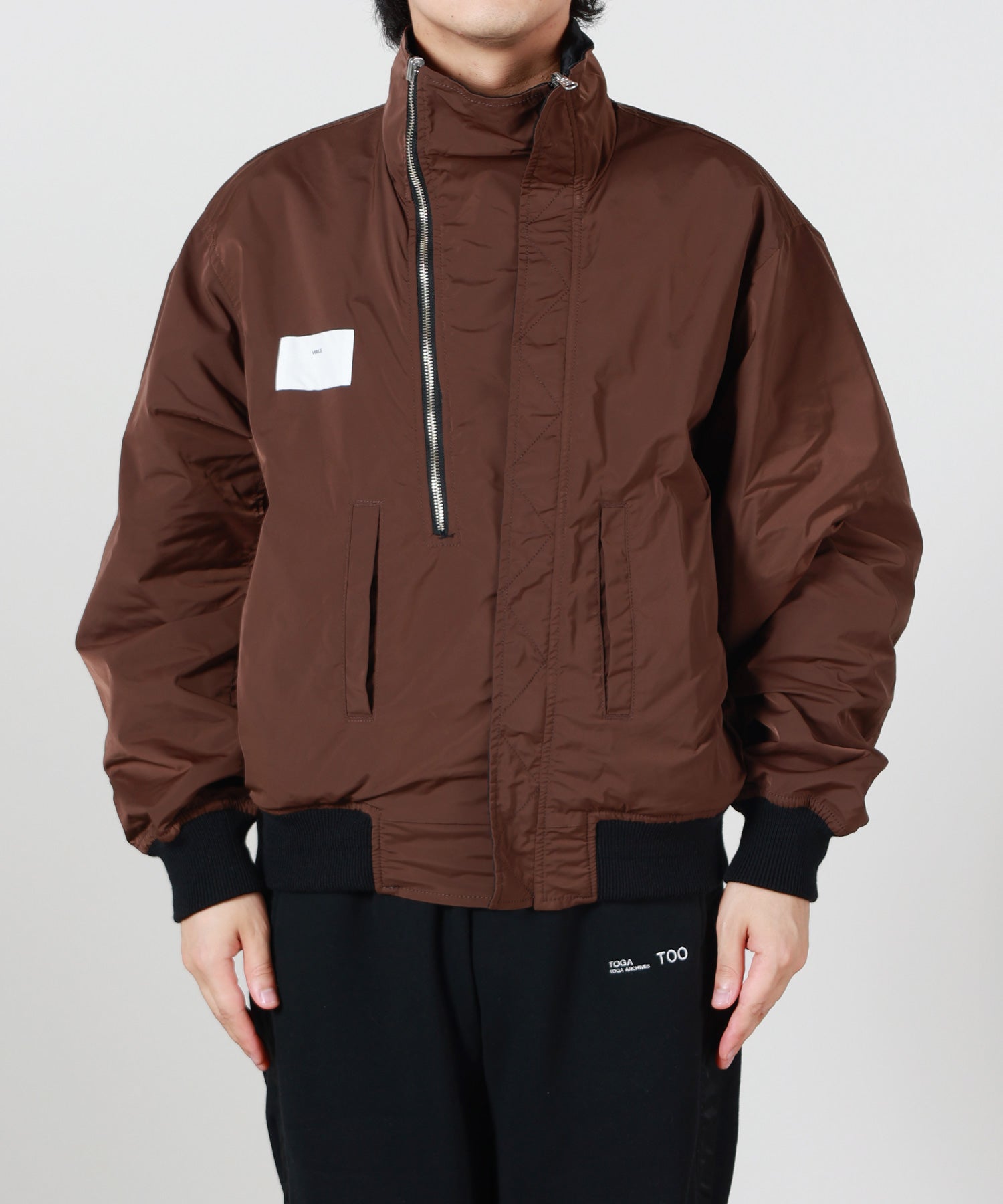 TOGA VIRILIS(トーガ ビリリース)】 NYLON TWILL REVERSIBLE BLOUSON