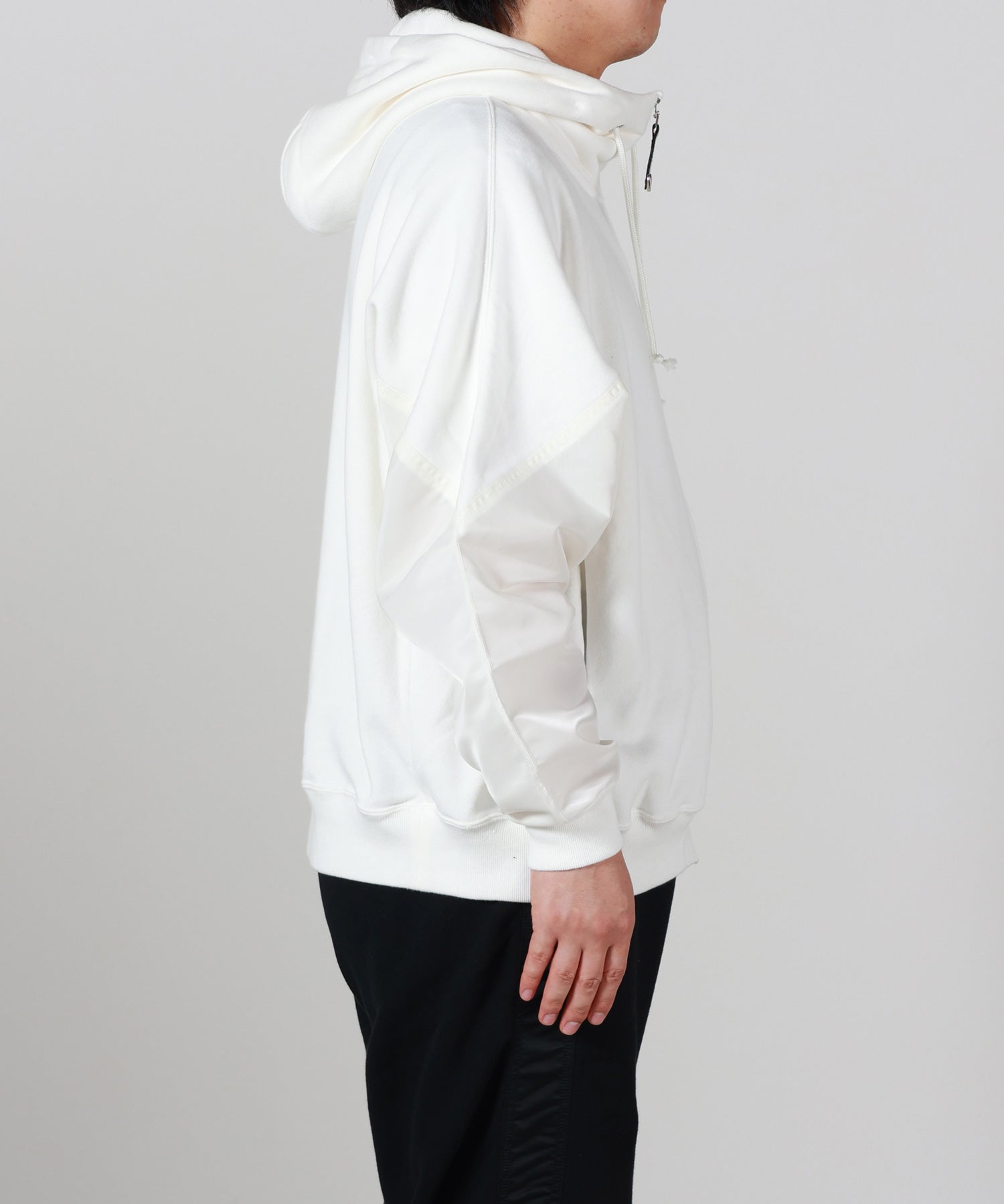 TOGA TOO(トーガ トゥー)】 COTTON NYLON HOODIE｜PARIGOT ONLINE