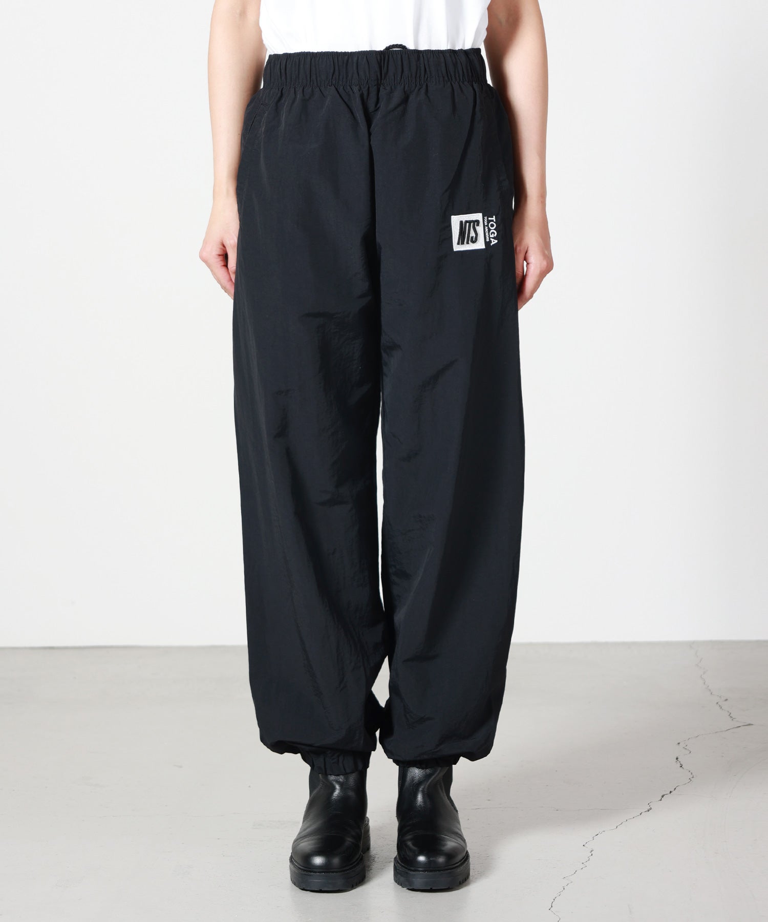 TOGA(トーガ)】 x NTS NYLON TROUSERS｜PARIGOT ONLINE（パリゴ