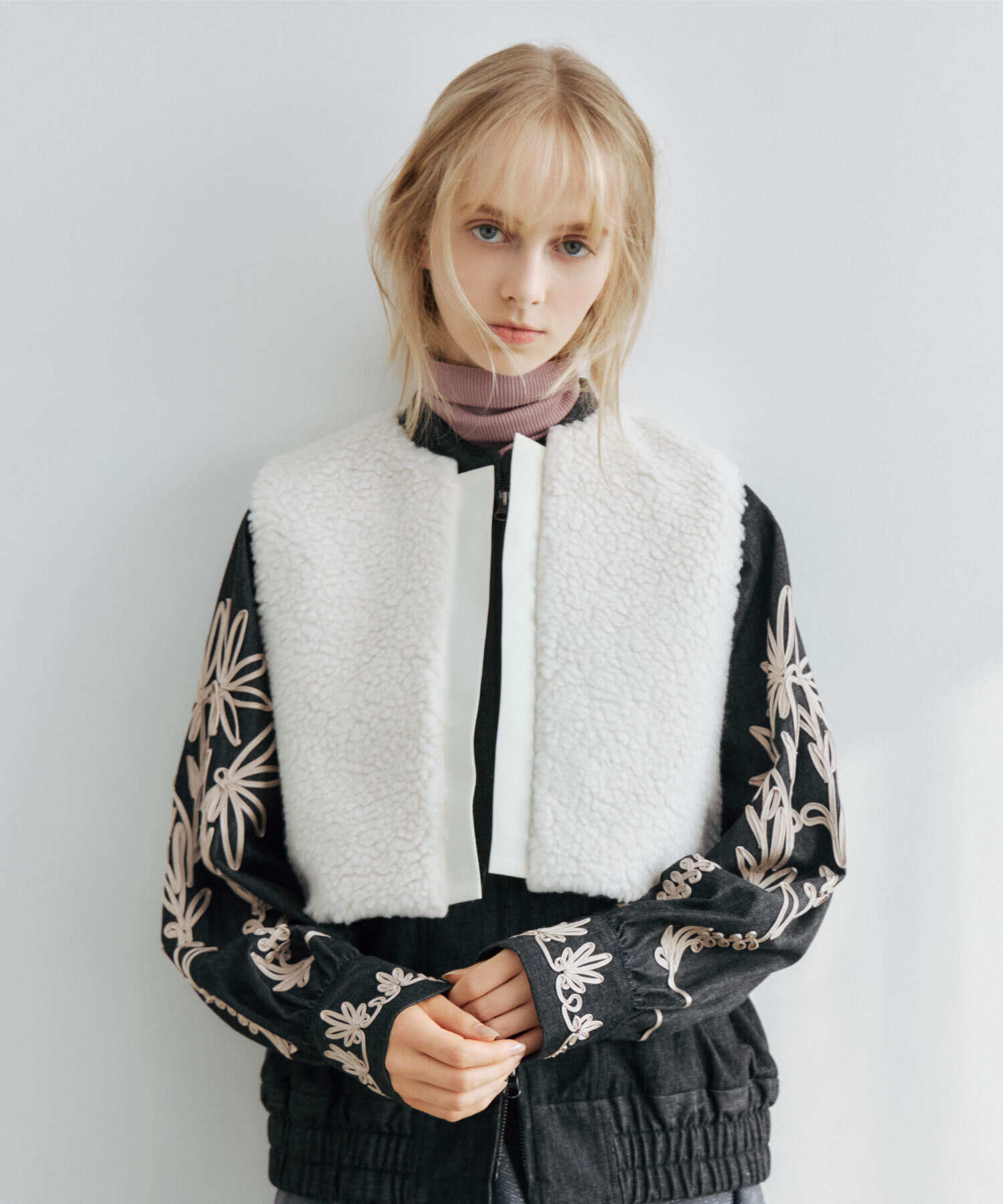 SACRA(サクラ)】 SHEEP BOA VEST｜PARIGOT ONLINE（パリゴオンライン）