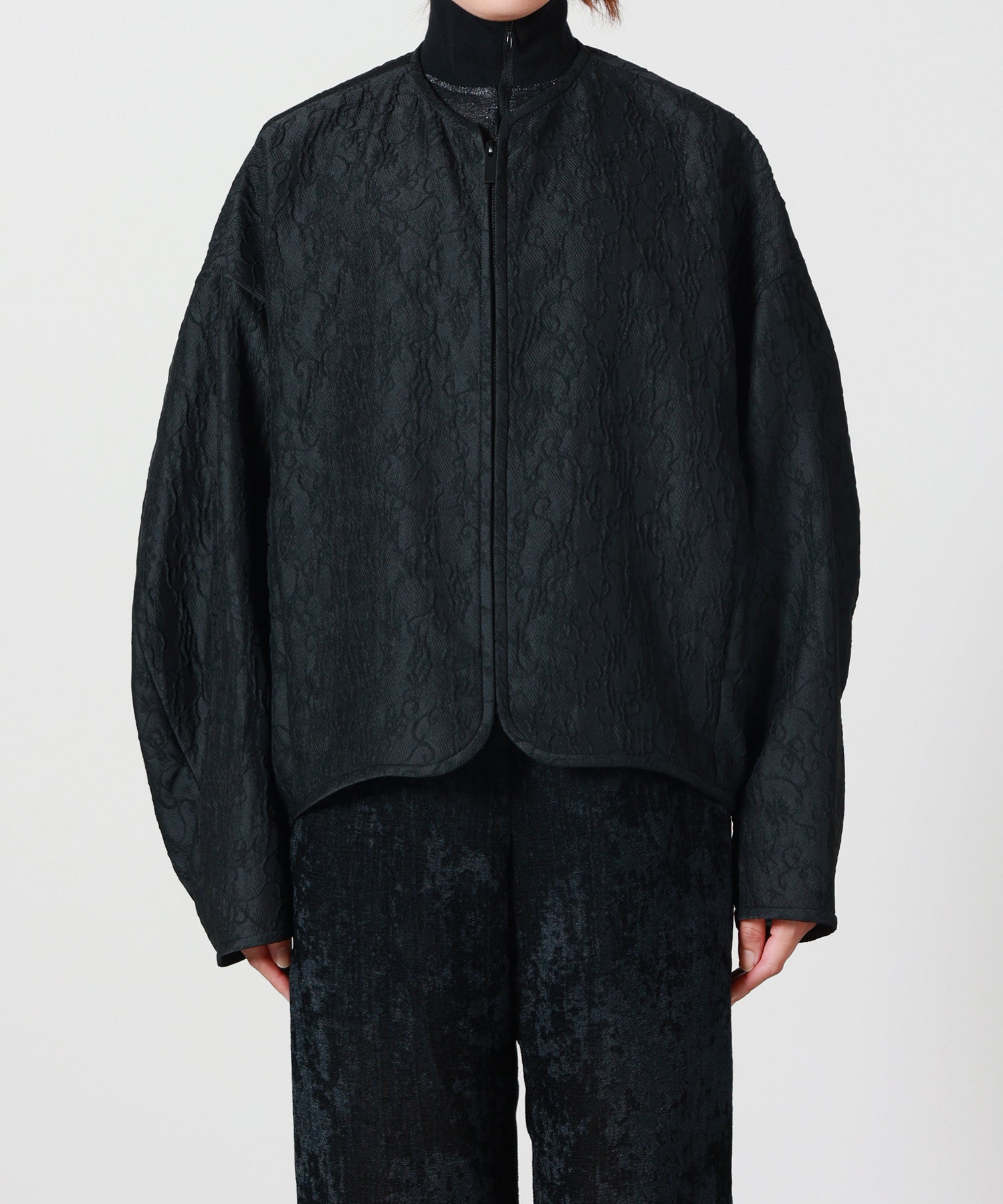 Mame Kurogouchi(マメ クロゴウチ)】 Arabesque Jacquard Short Jacket