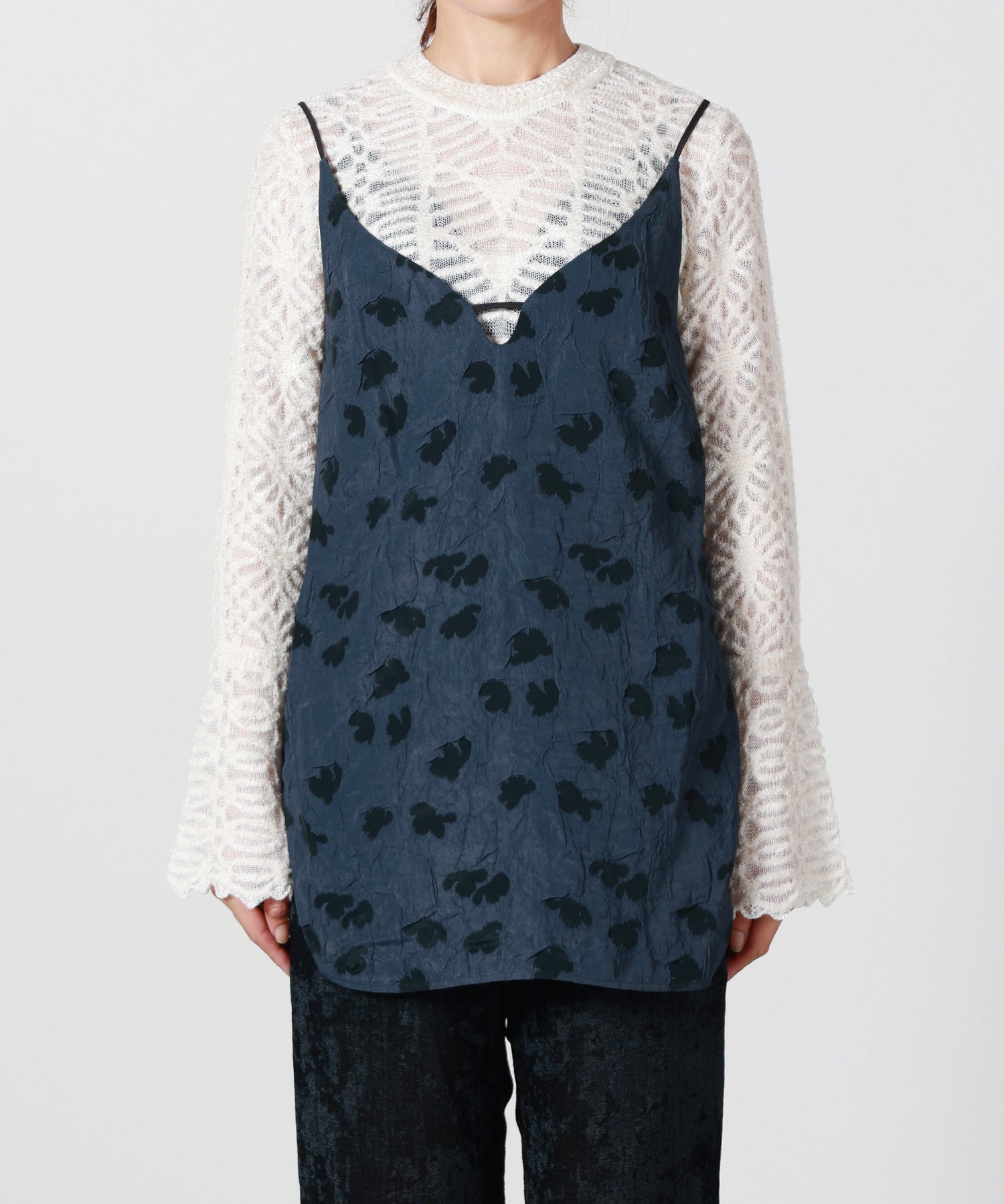 Mame Kurogouchi(マメ クロゴウチ)】 Double Layered Floral Jacquard