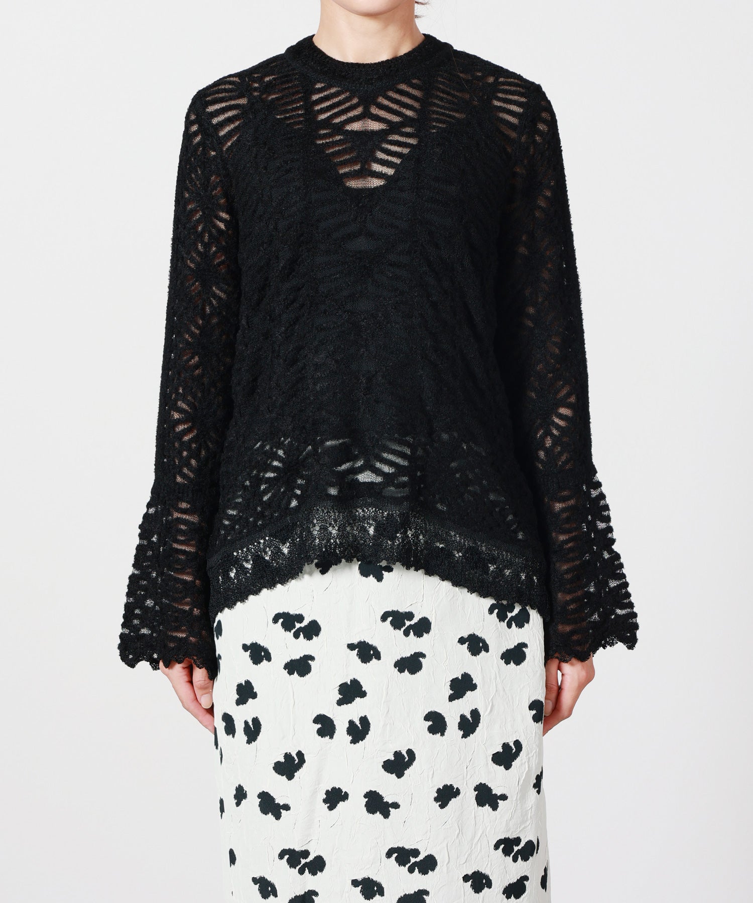 Mame Kurogouchi(マメ クロゴウチ)】 Sheer Jacquard Mole Knit Top