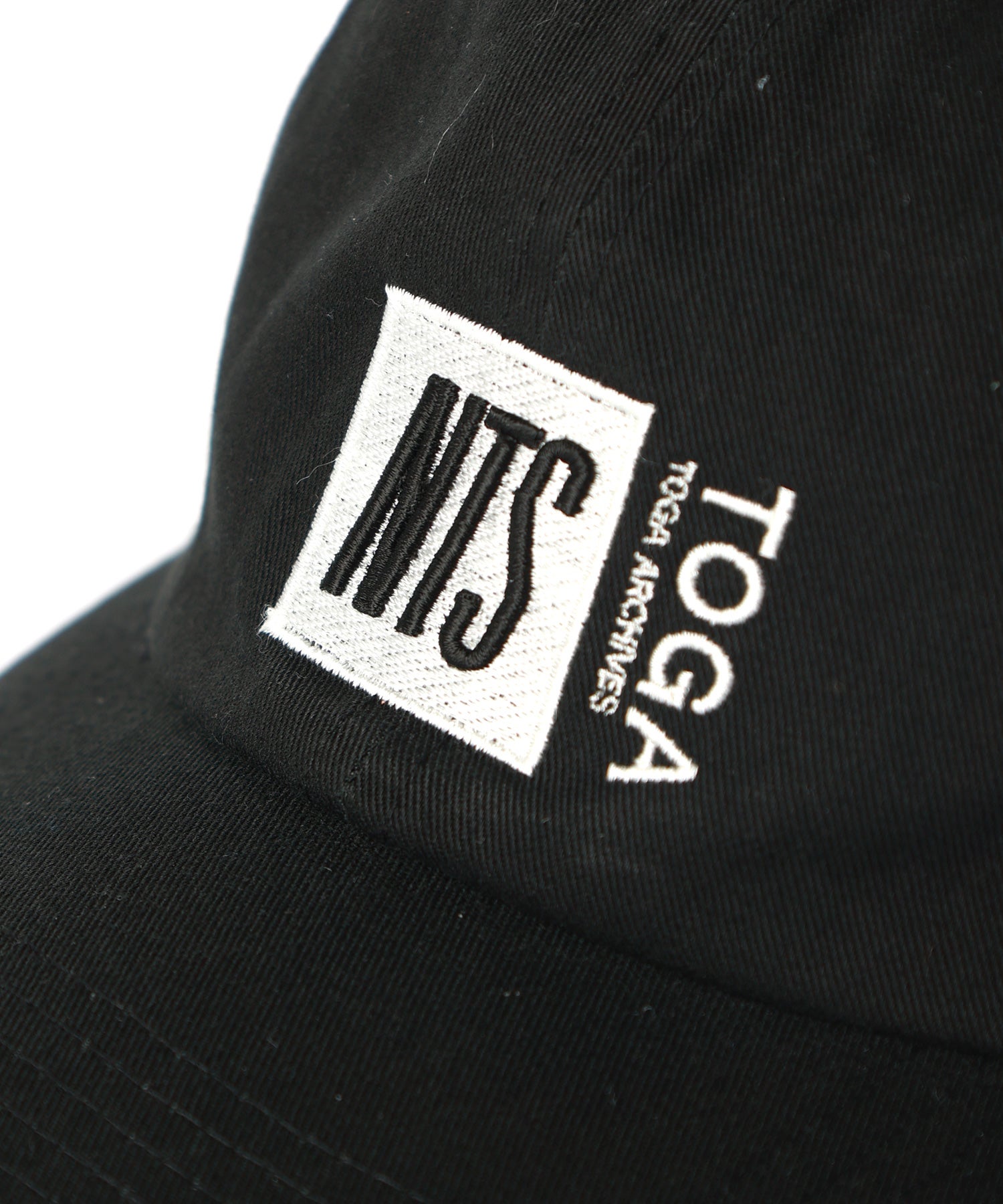 TOGA(トーガ)】 x NTS LOGO CAP｜PARIGOT ONLINE（パリゴオンライン）
