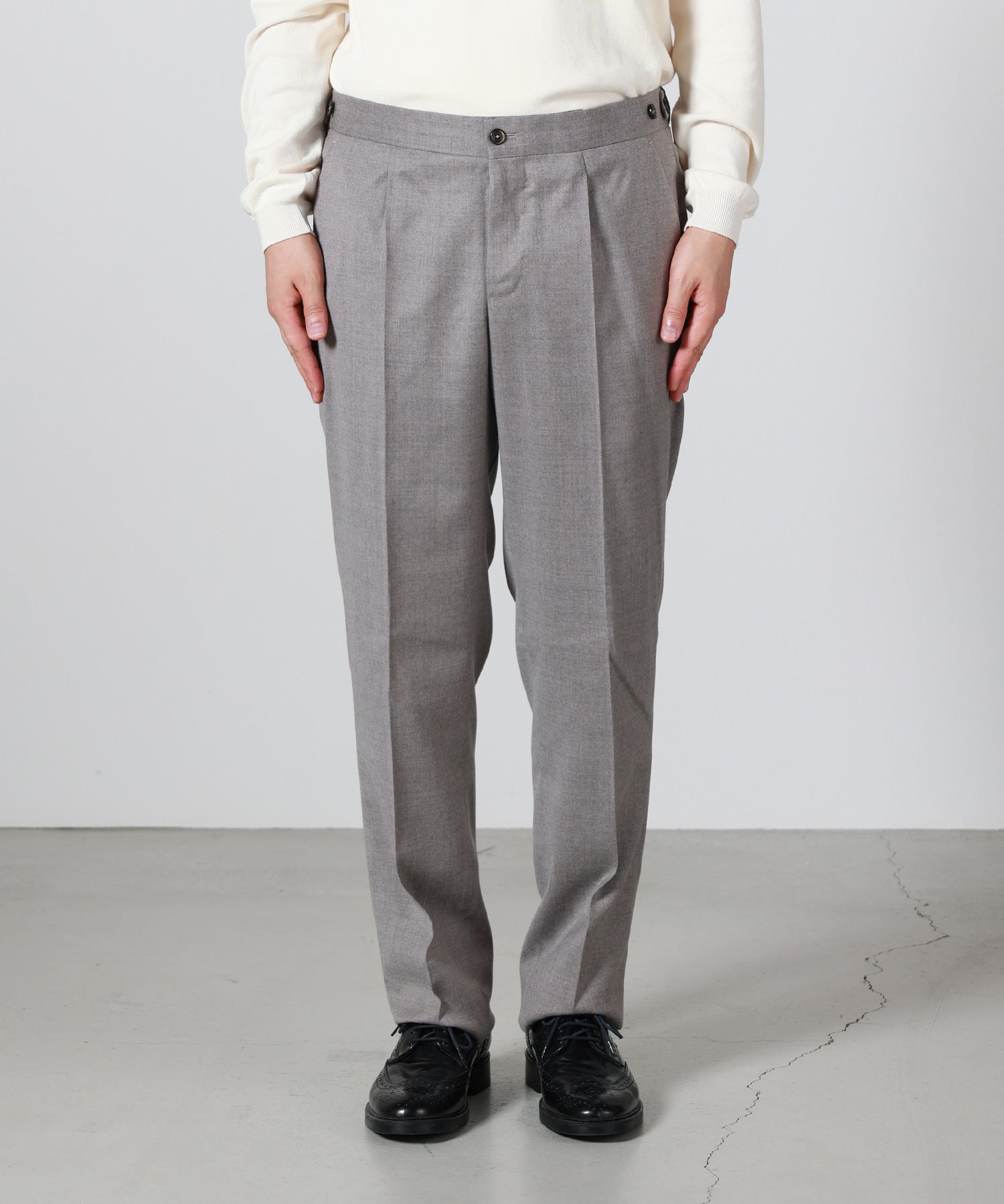 PTTORINO SKINNY FIT PANTS 着用イメージ