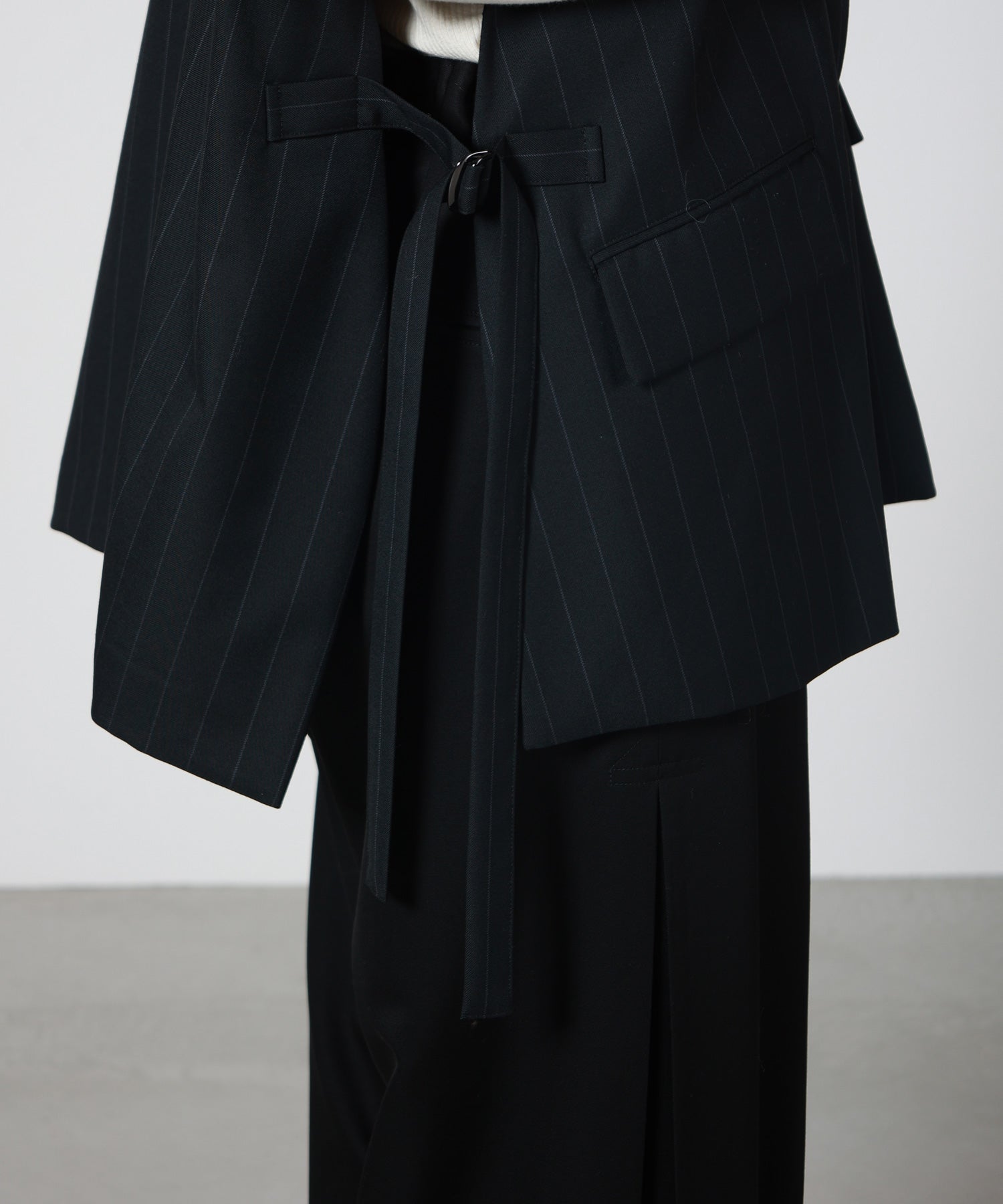 UJOH(ウジョー)】 Side Belt Vest｜PARIGOT ONLINE（パリゴオンライン）