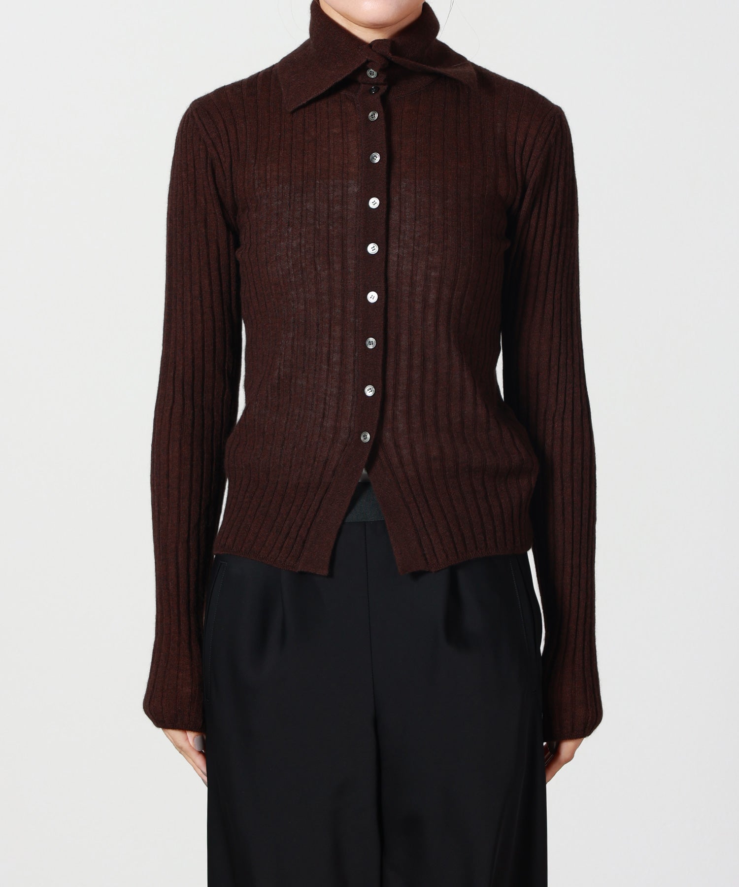 PHOTOCOPIEU(フォトコピュー)】 HIGH NECK CARDIGAN｜PARIGOT ONLINE