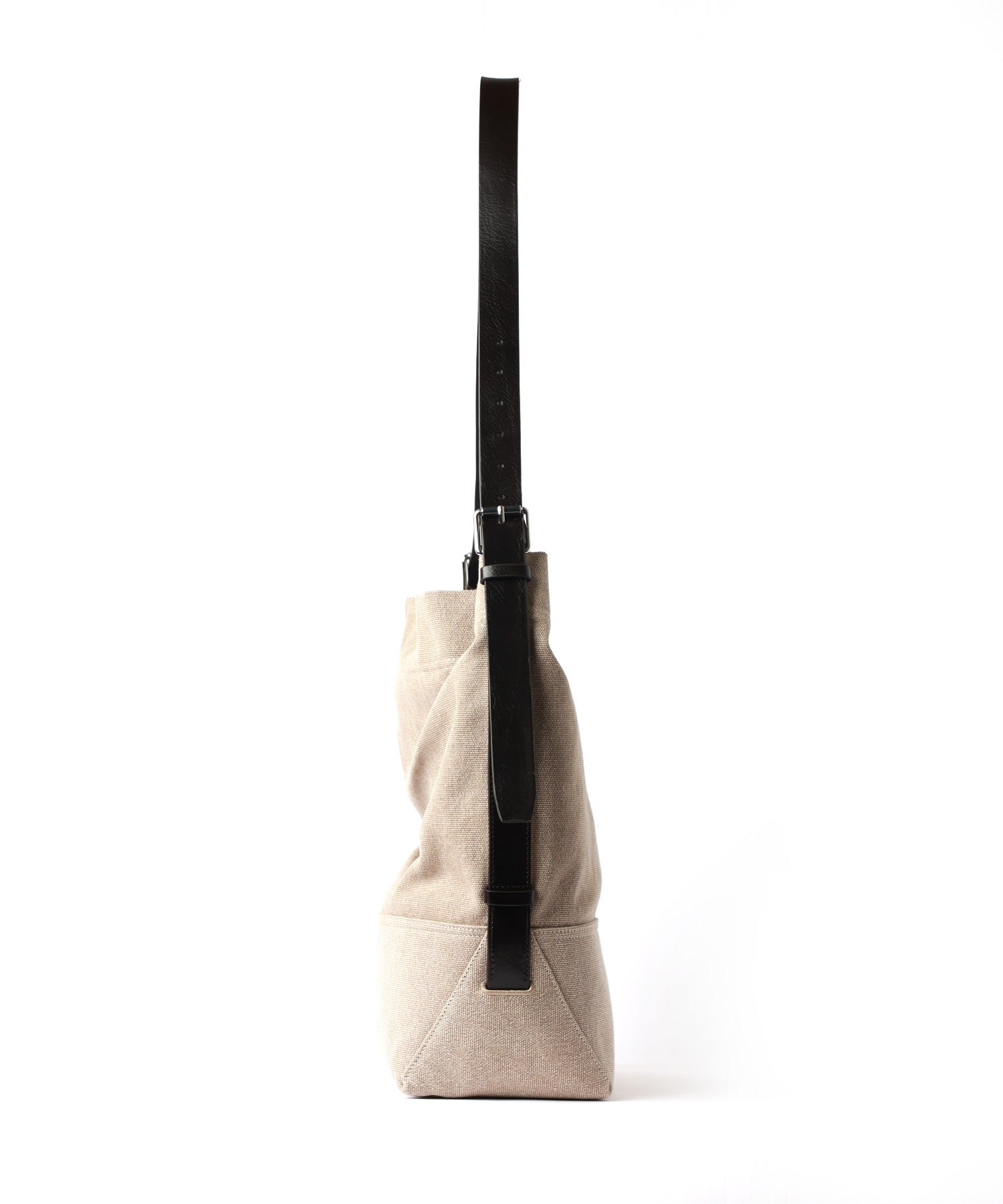 LEMAIRE(ルメール)】 BELTED TOTE BAG IN HEAVY ECO COTTON CANVAS