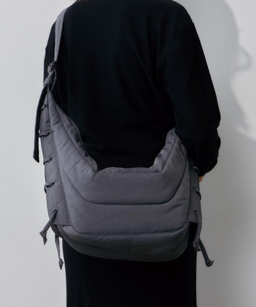 【LEMAIRE(ルメール)】 MEDIUM SOFT GAME BAG IN NYLON CANVAS